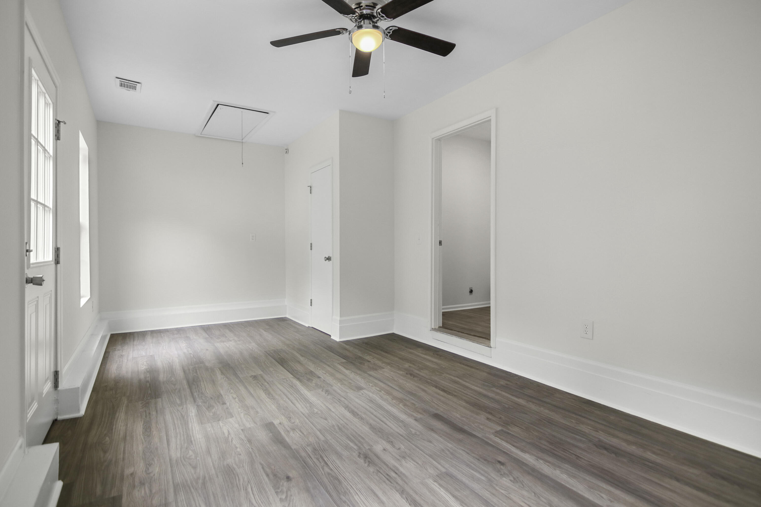 102 St Benets Place