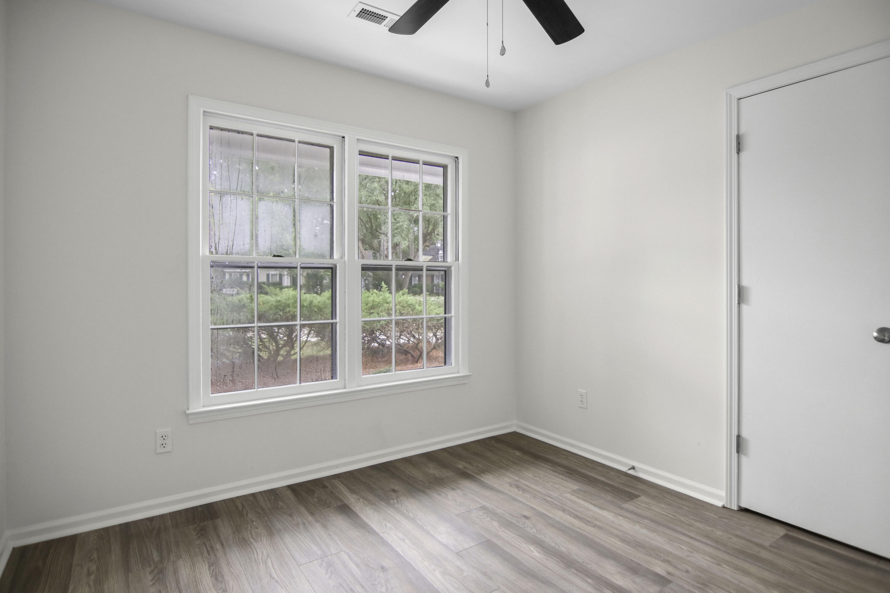 102 St Benets Place