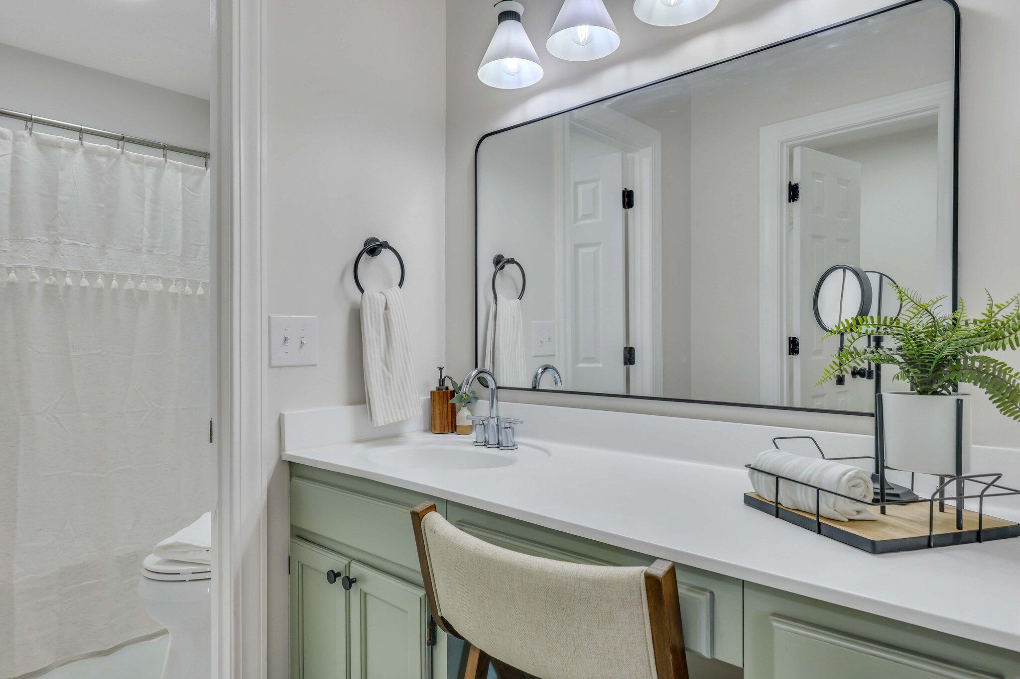 2147 Hunter Creek Drive