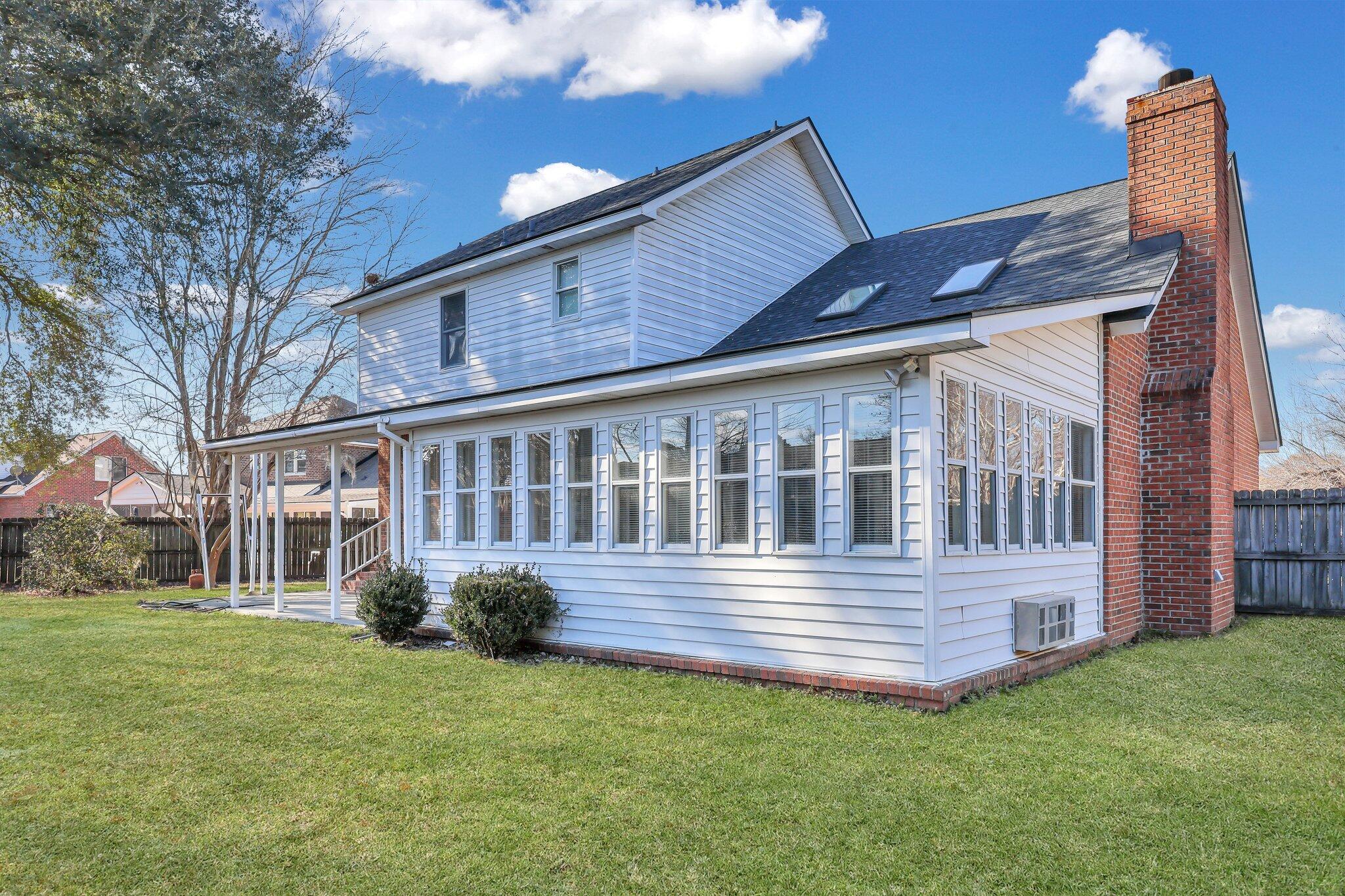 2147 Hunter Creek Drive