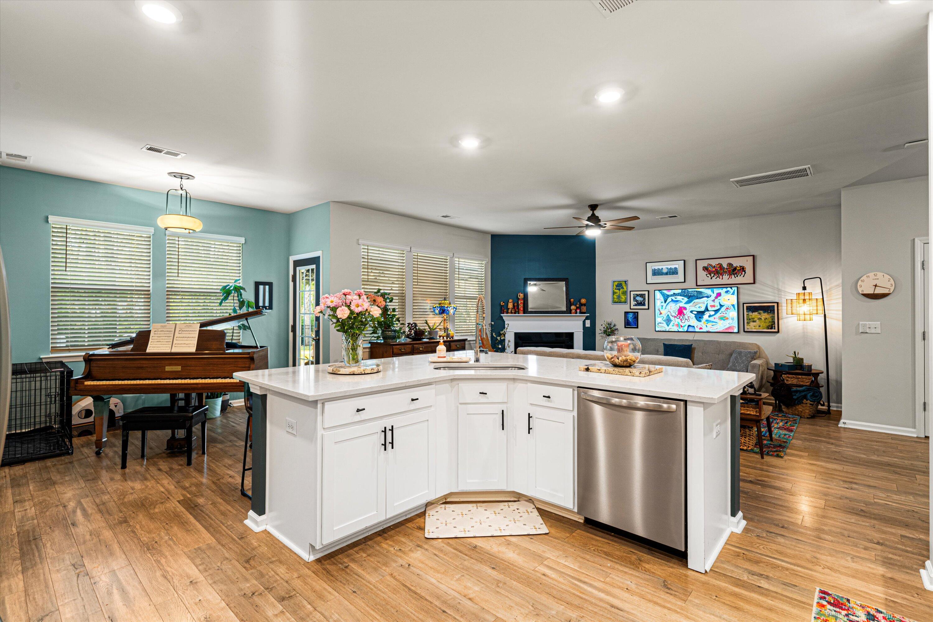 6005 Coral Berry Road