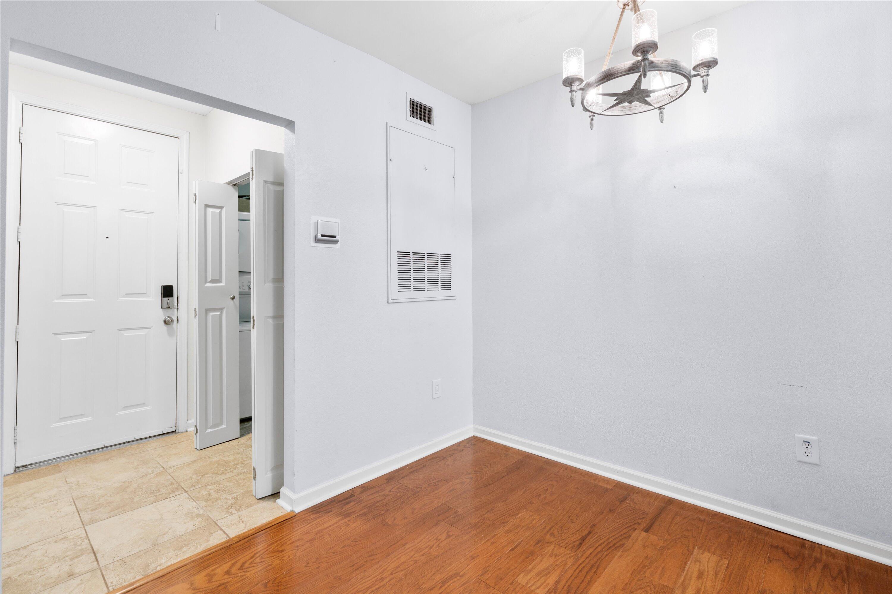 60 Fenwick Hall Allee # 321