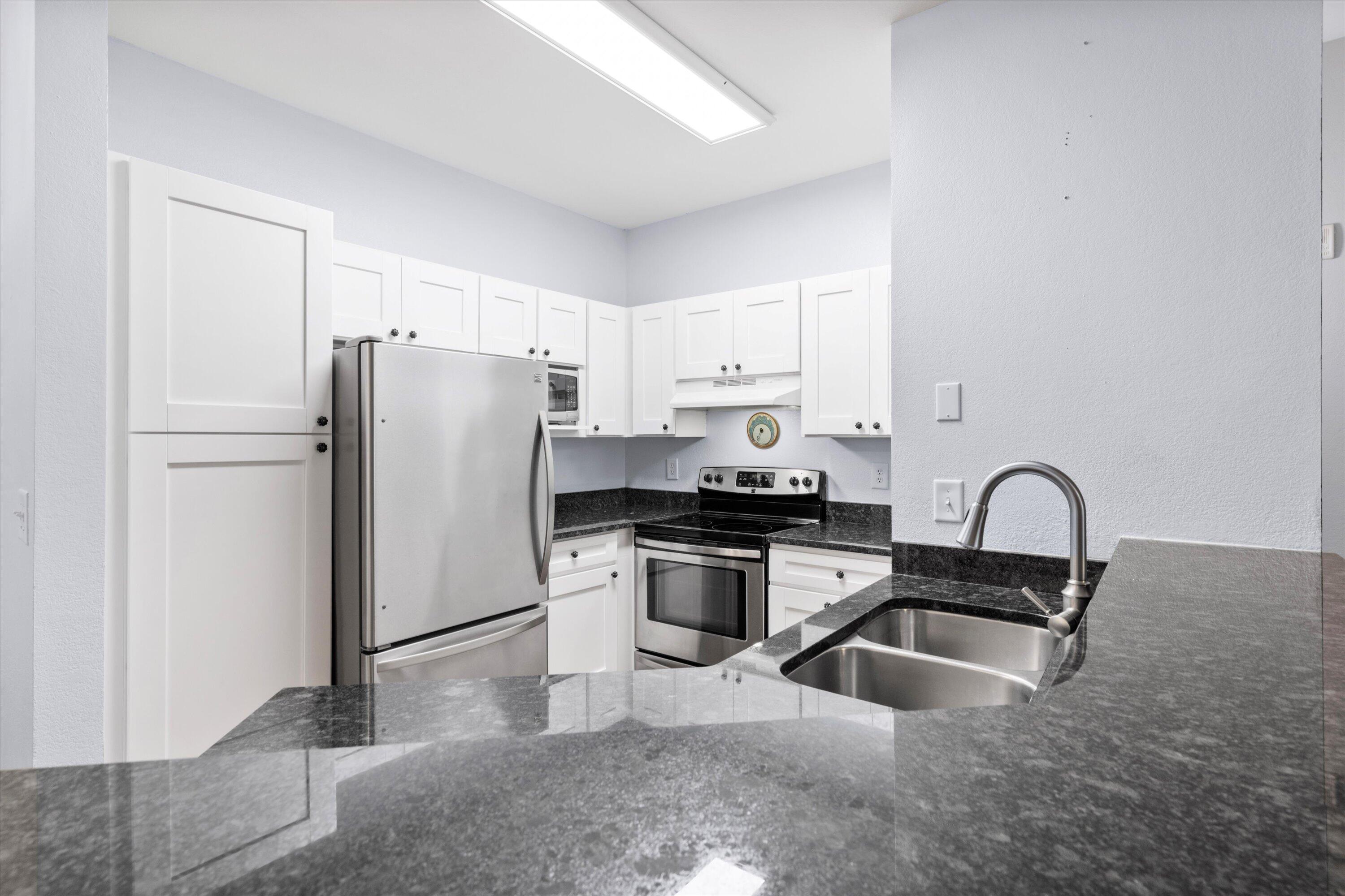 60 Fenwick Hall Allee # 321