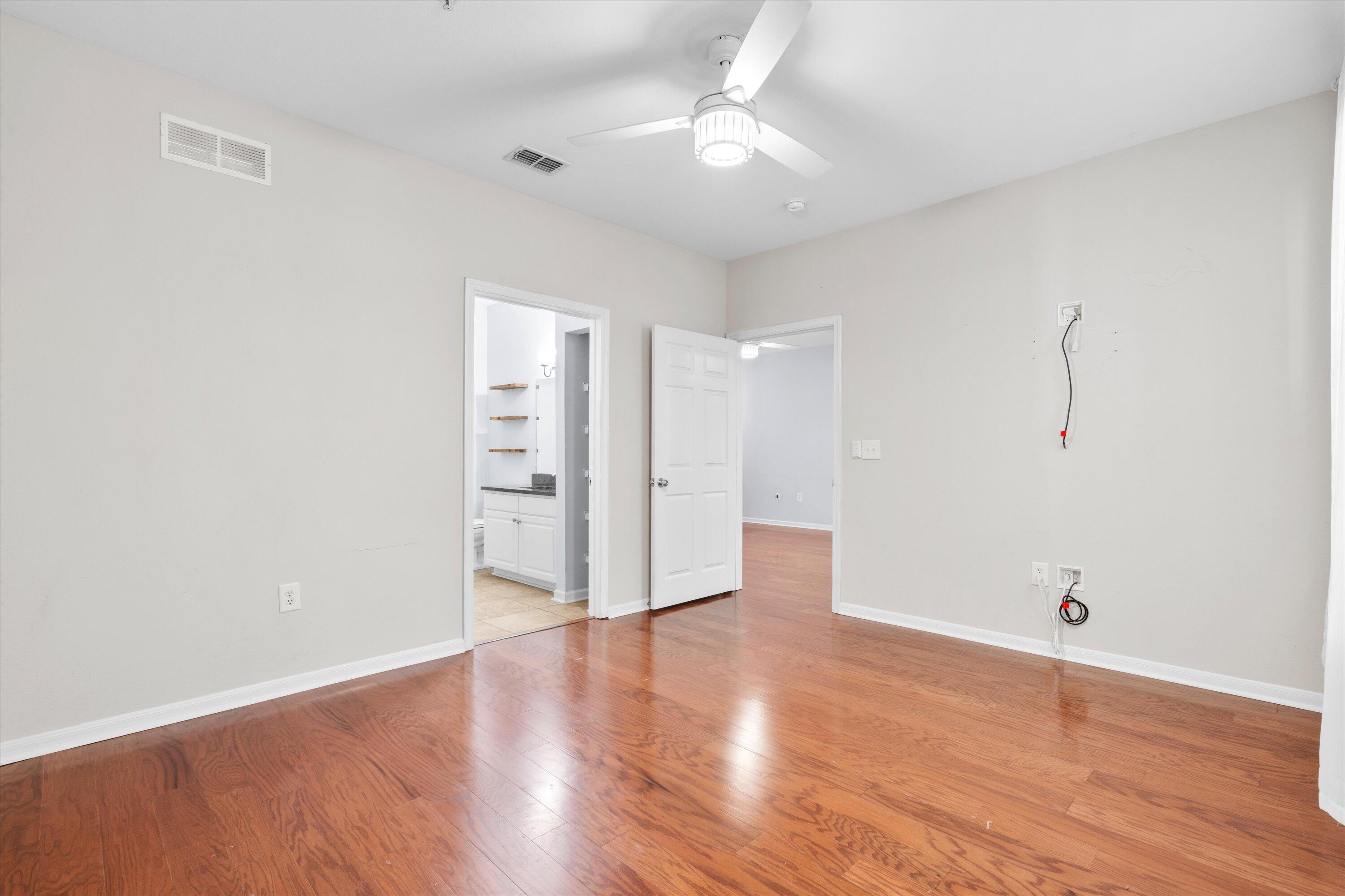 60 Fenwick Hall Allee # 321