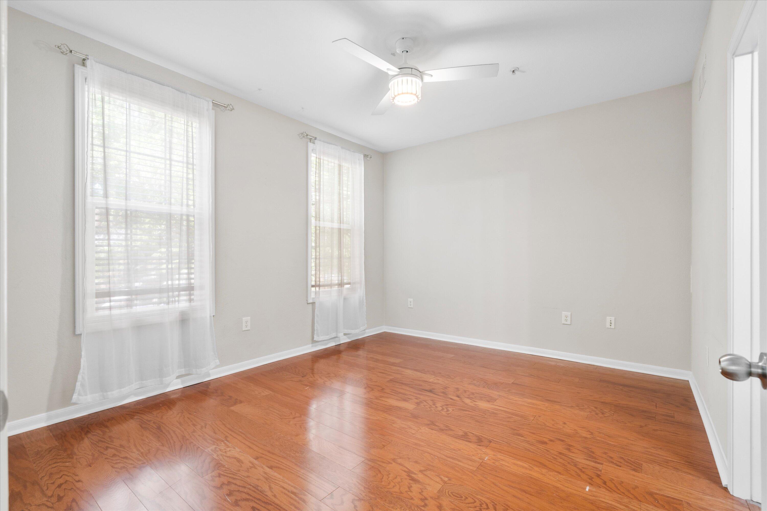60 Fenwick Hall Allee # 321