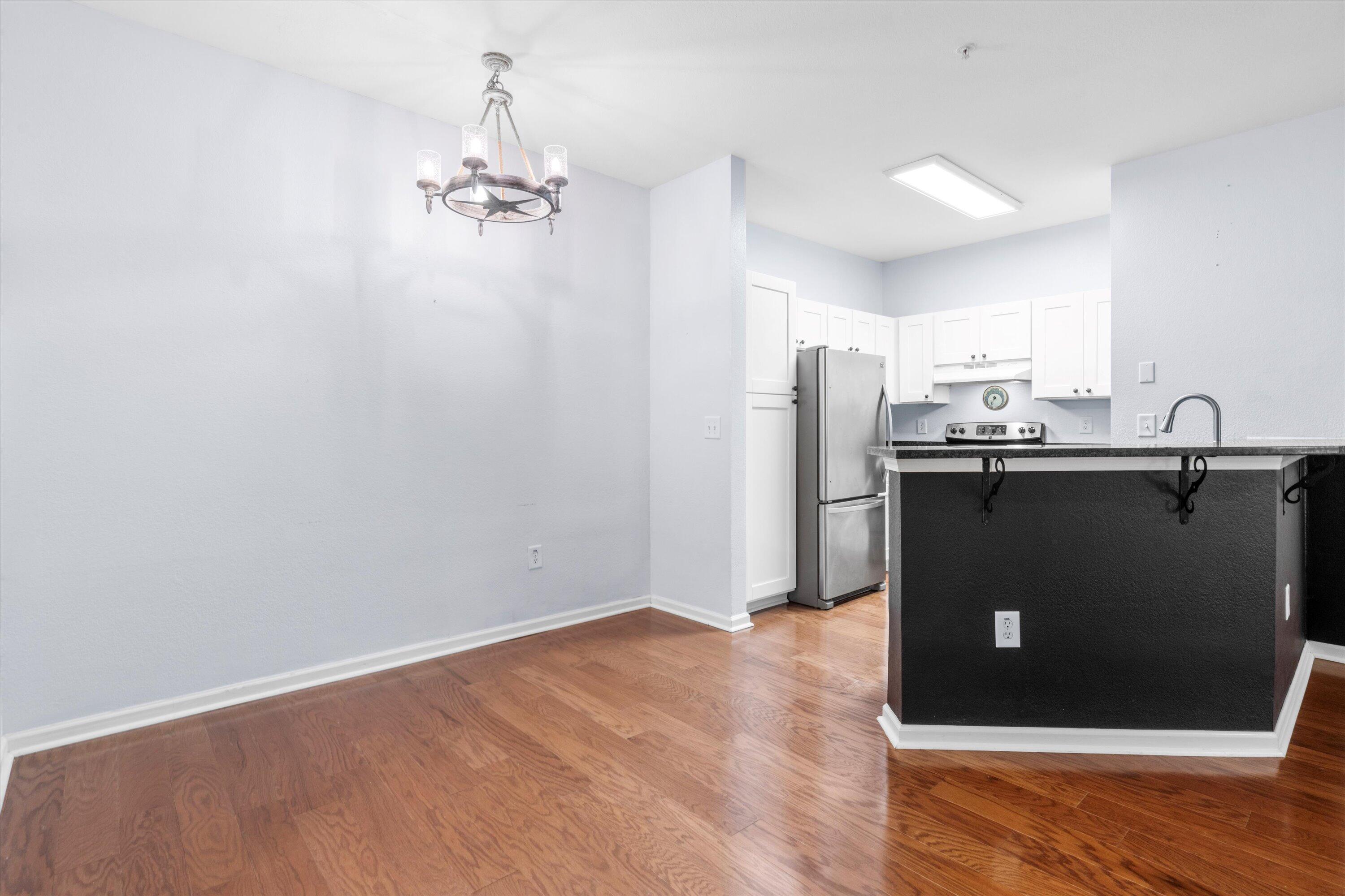 60 Fenwick Hall Allee # 321