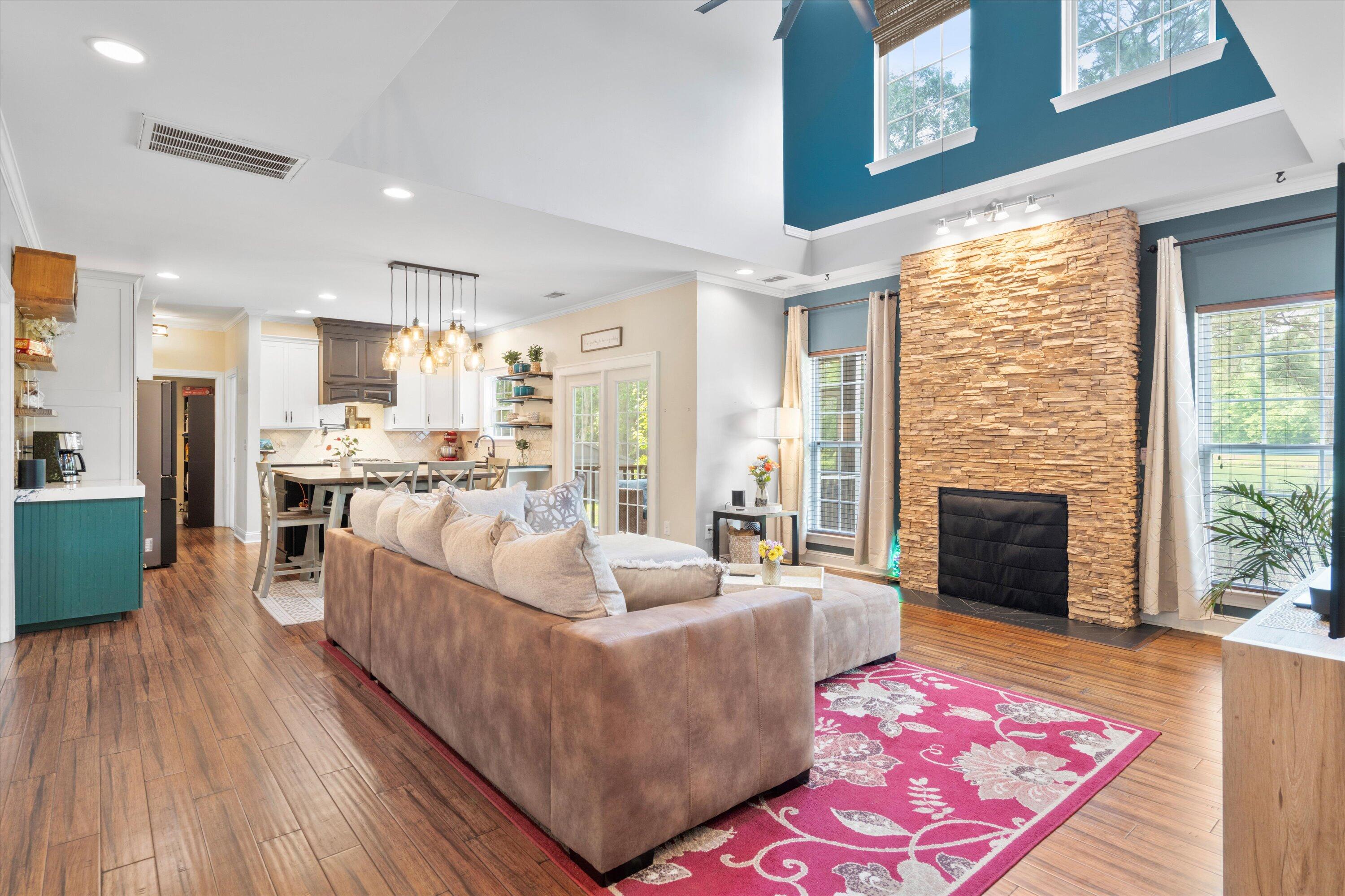 5258 Mulholland Drive