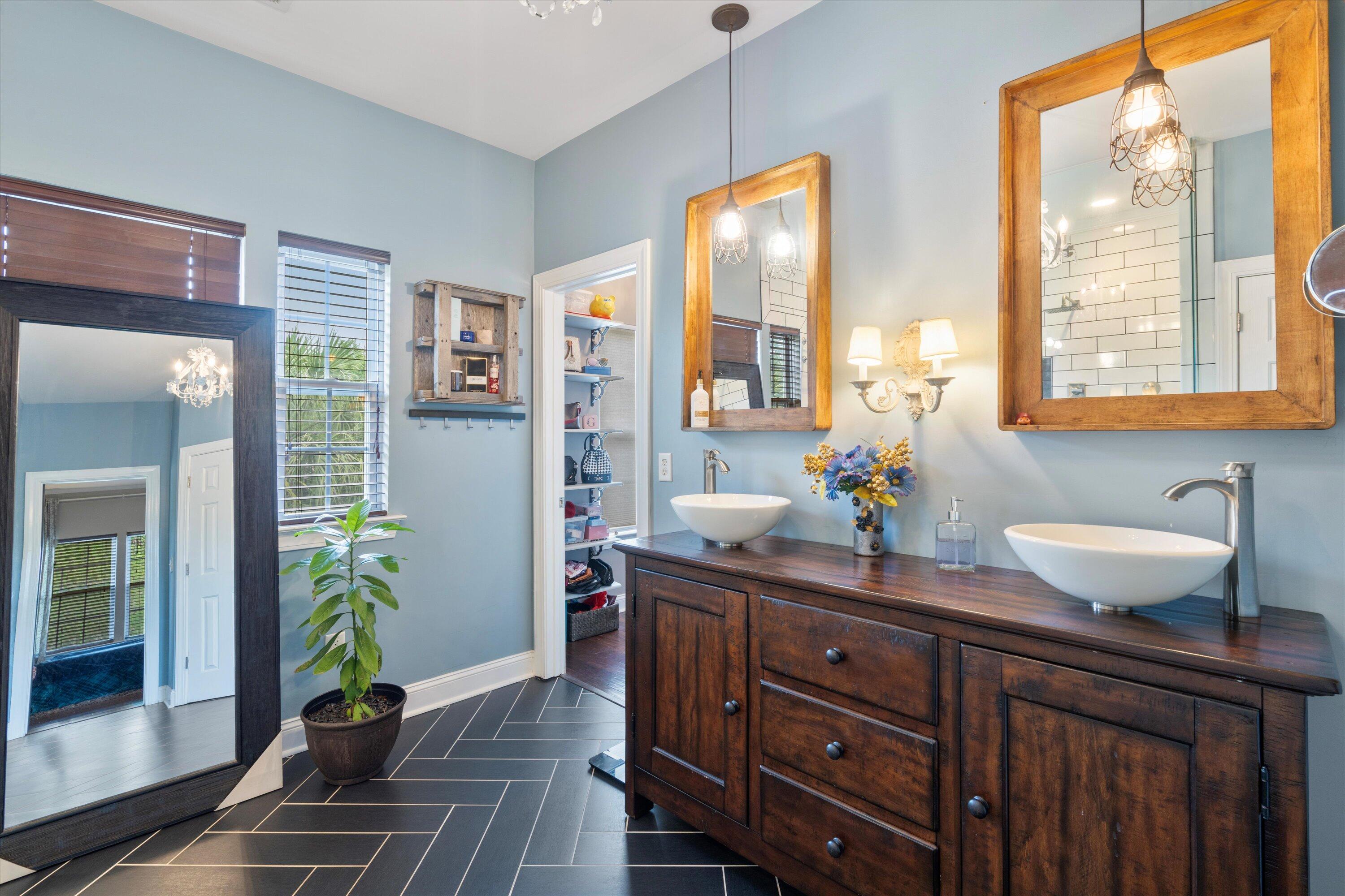 5258 Mulholland Drive