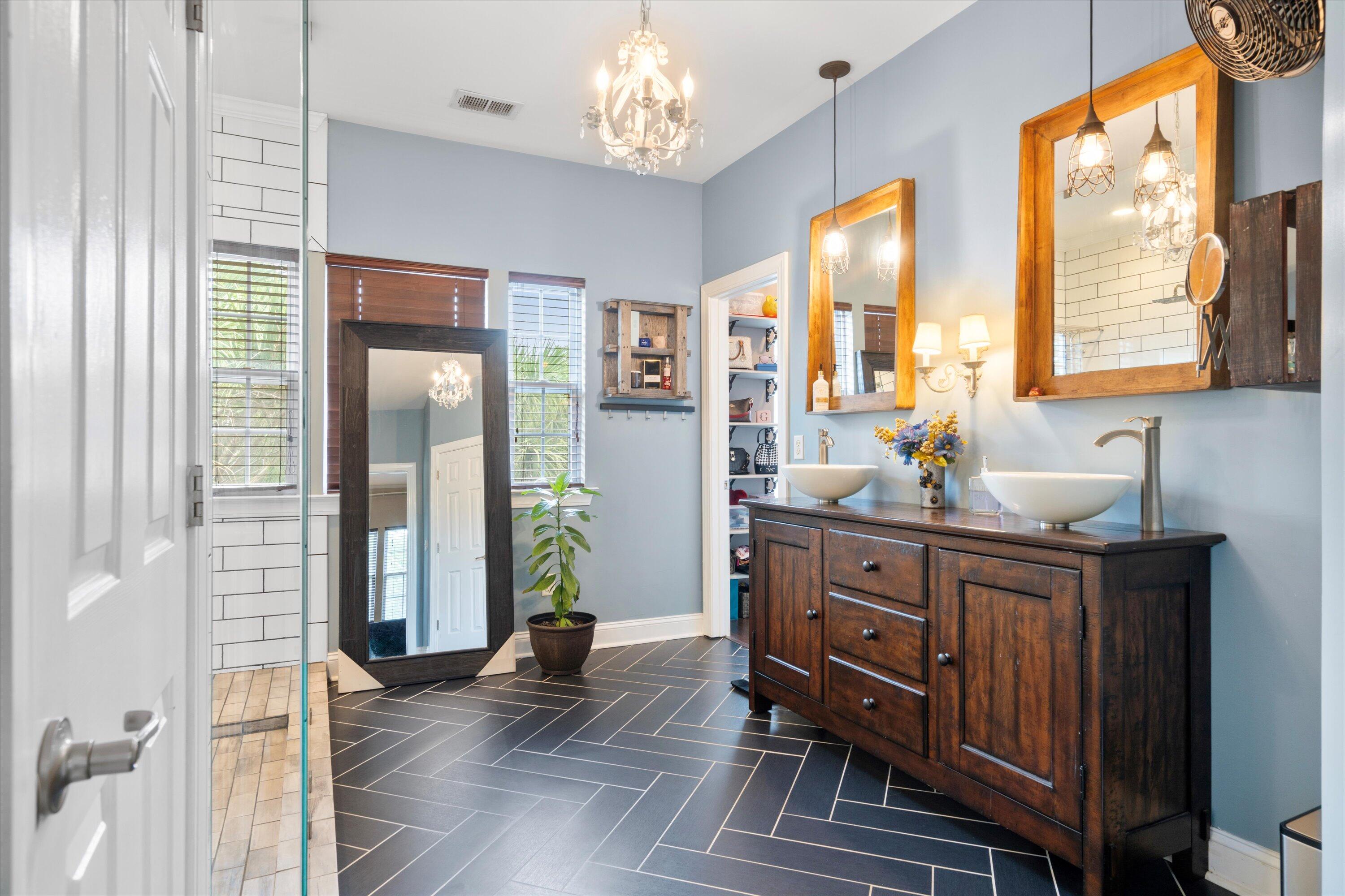 5258 Mulholland Drive