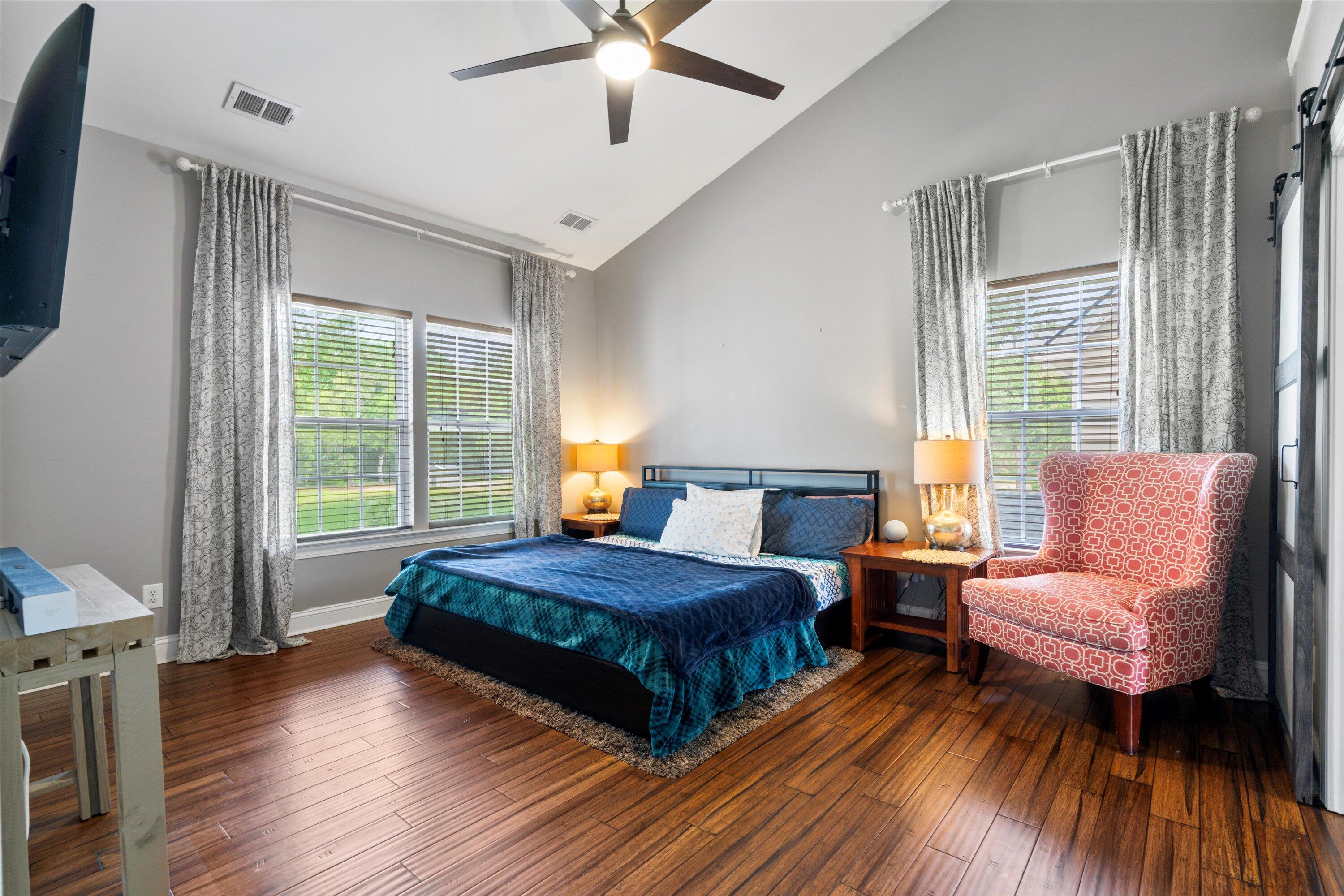 5258 Mulholland Drive