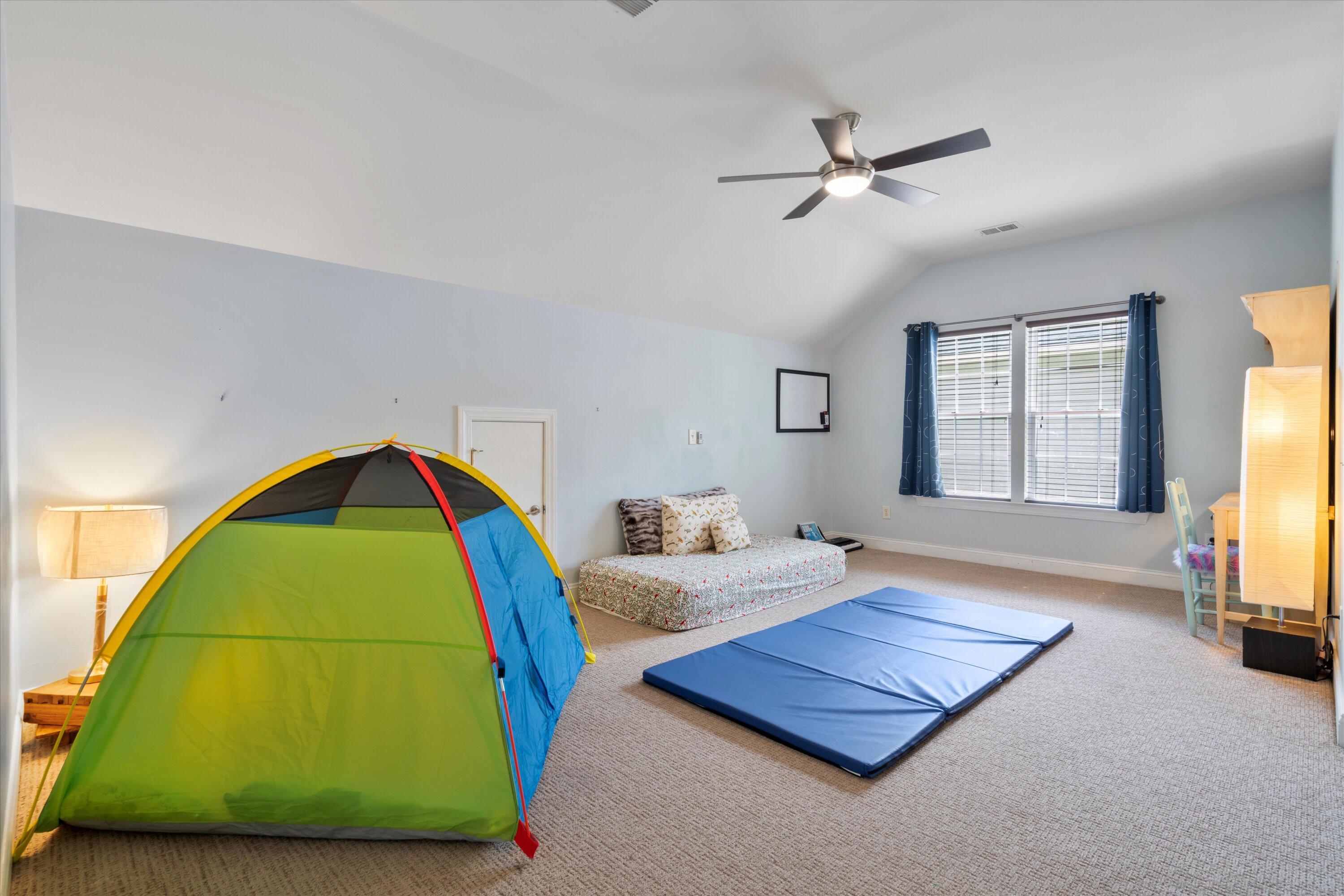 5258 Mulholland Drive