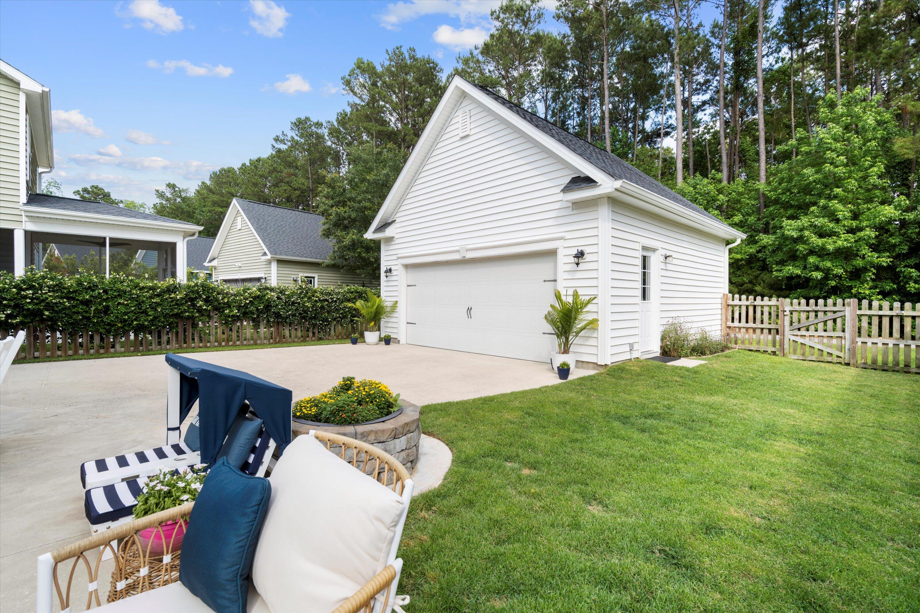 3203 Moonlight Drive