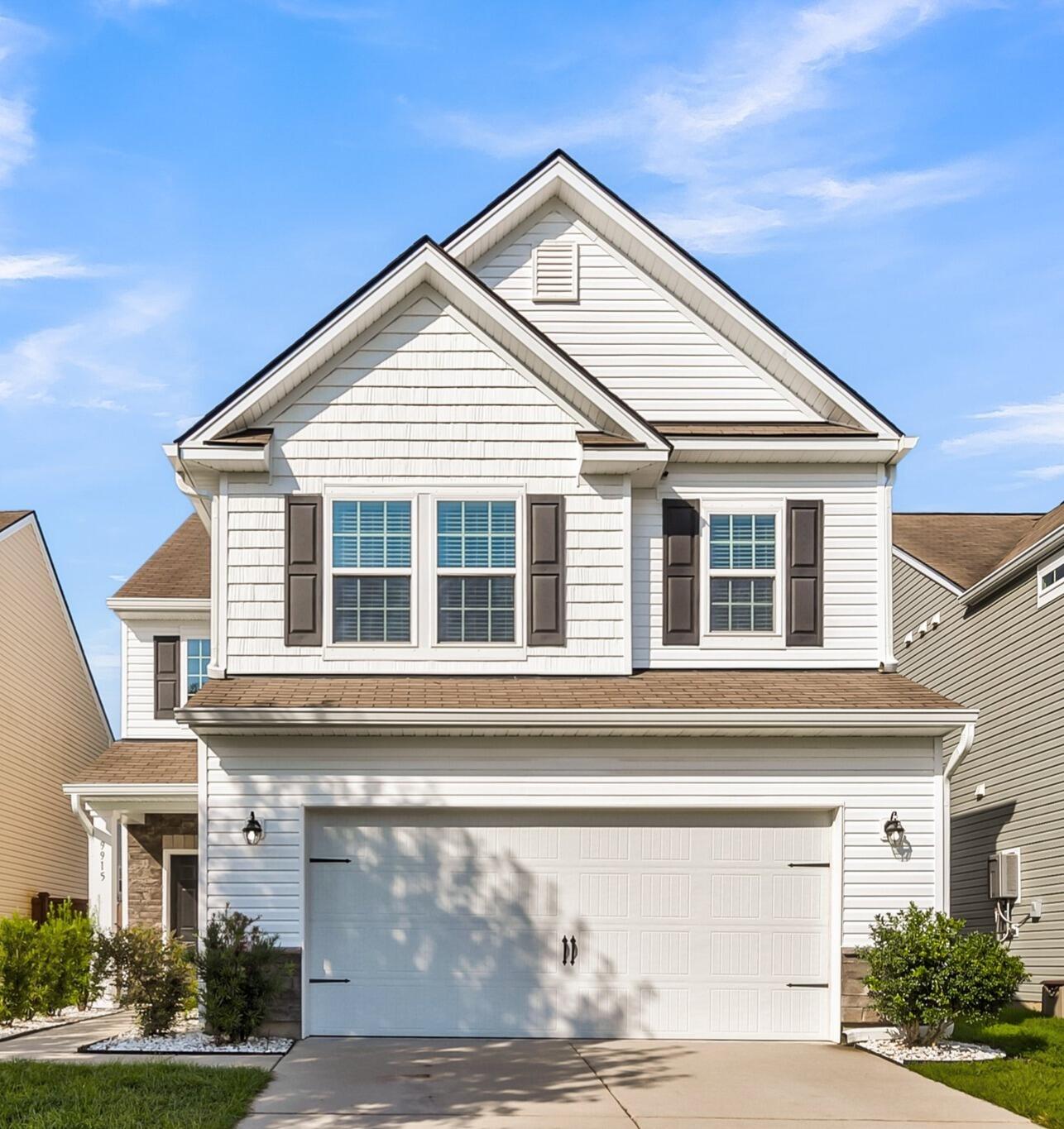 9915 Honeylocust Lane