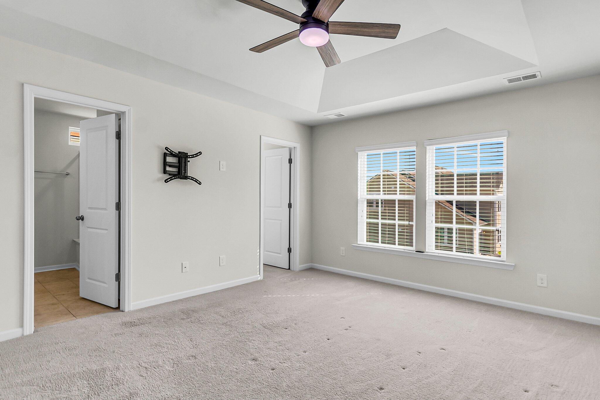 9915 Honeylocust Lane