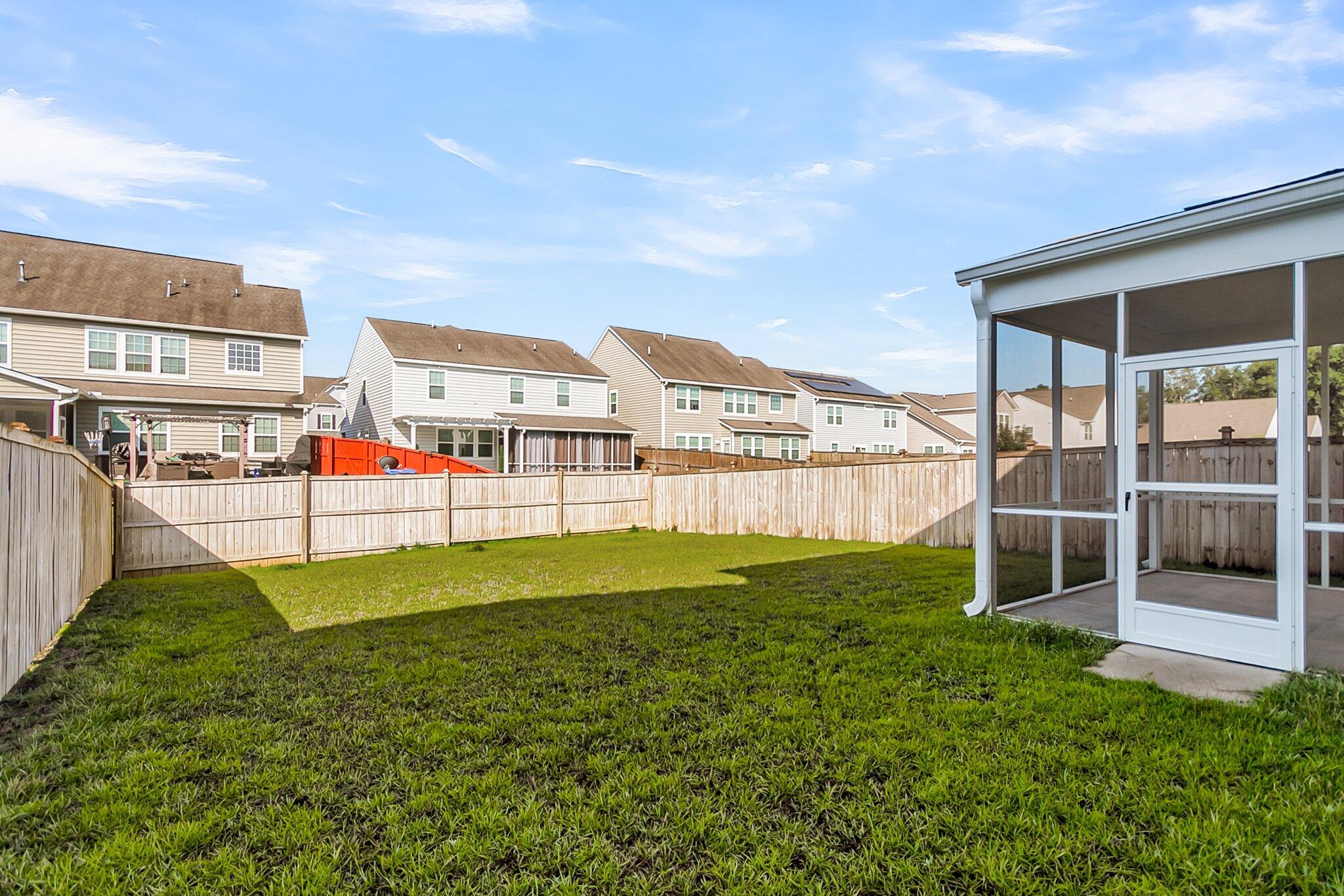 9915 Honeylocust Lane