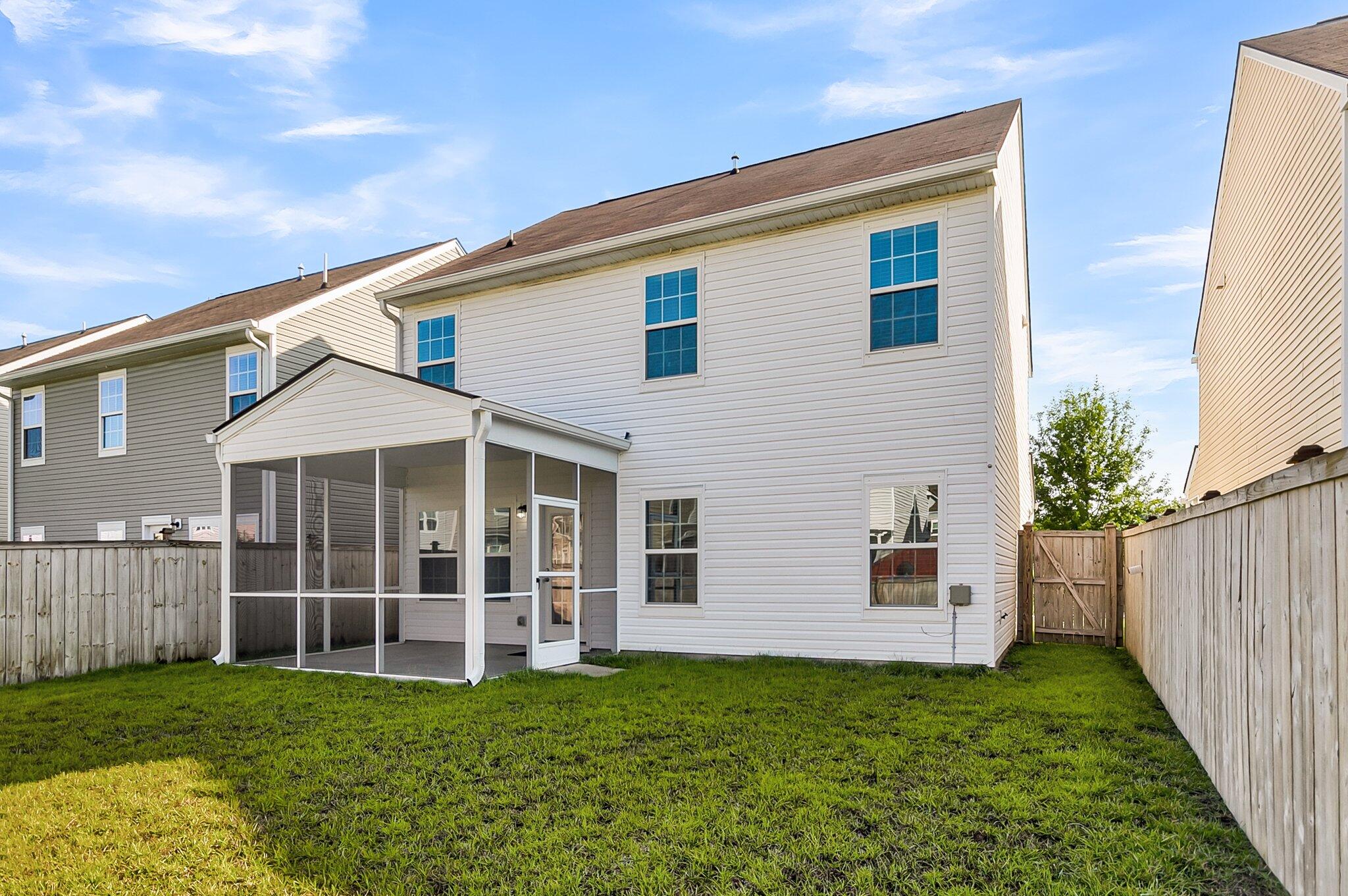 9915 Honeylocust Lane