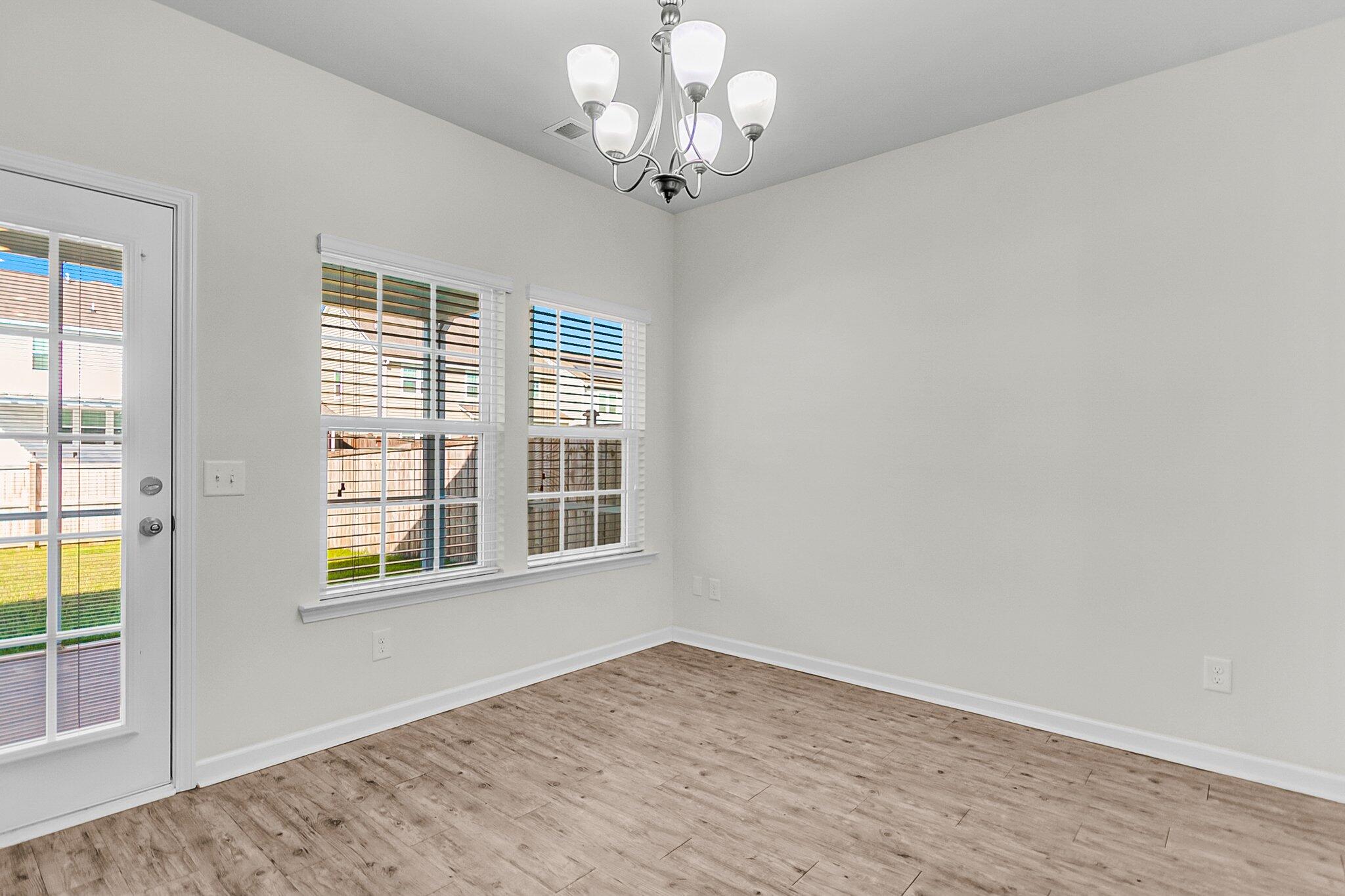 9915 Honeylocust Lane