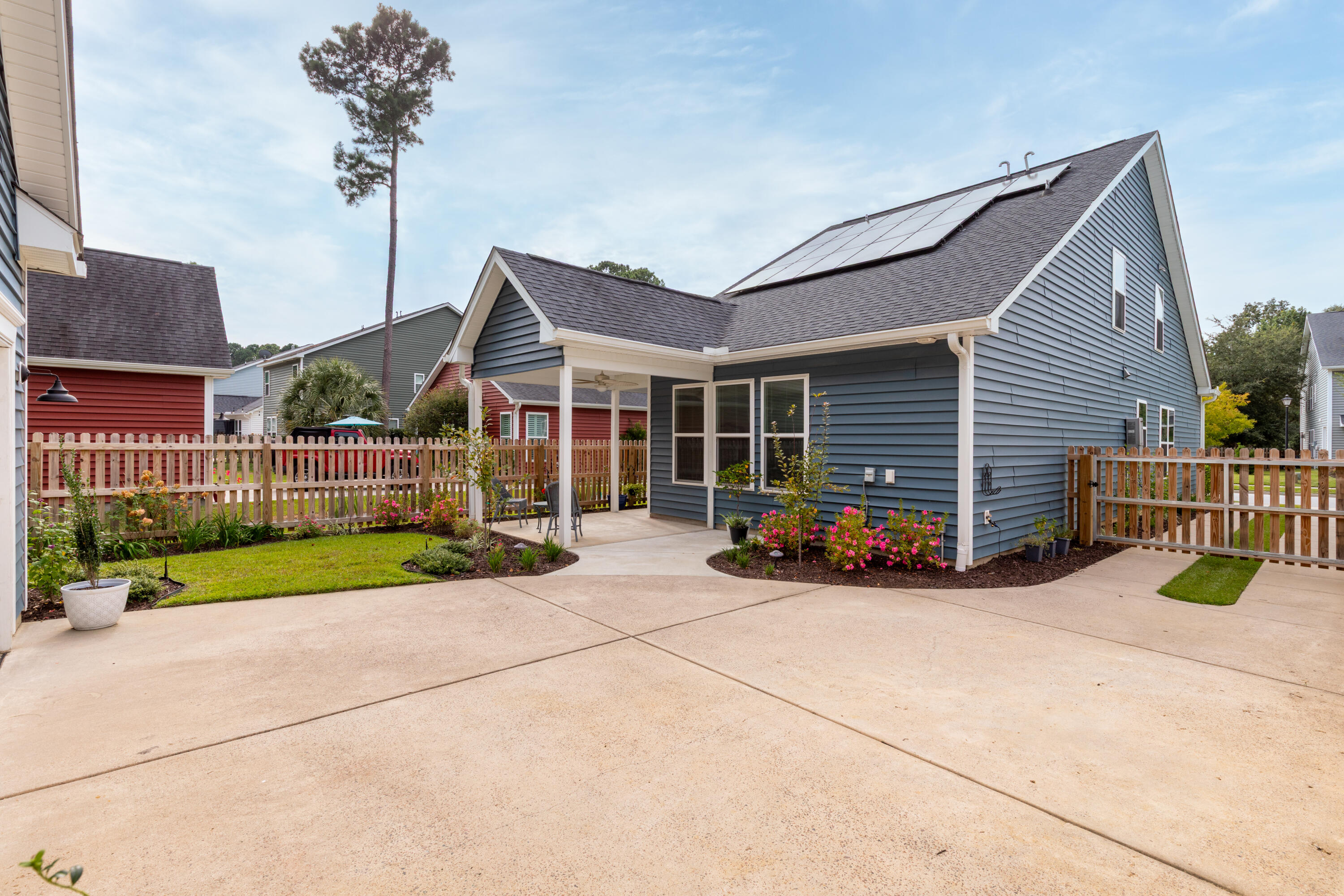 3201 Moonlight Drive