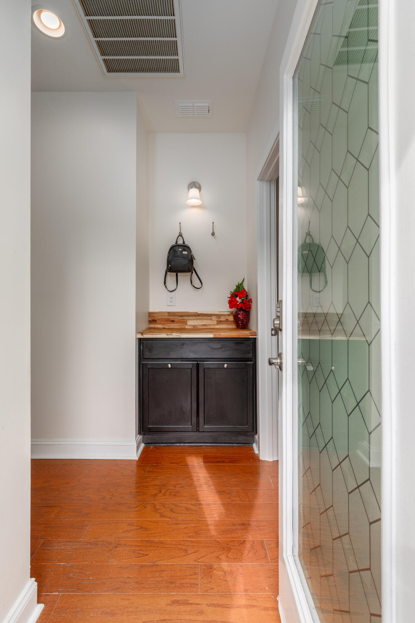 3201 Moonlight Drive