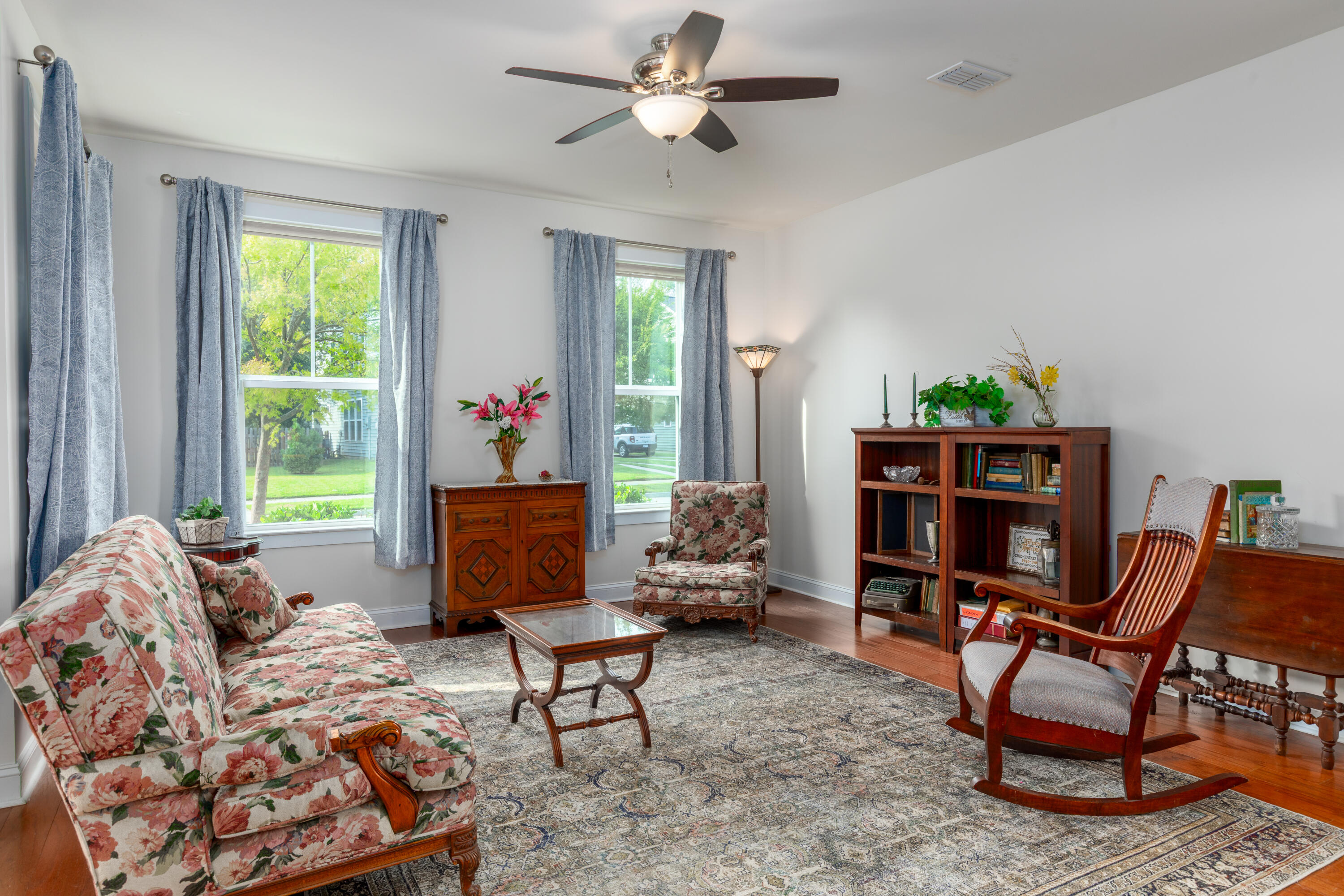 3201 Moonlight Drive