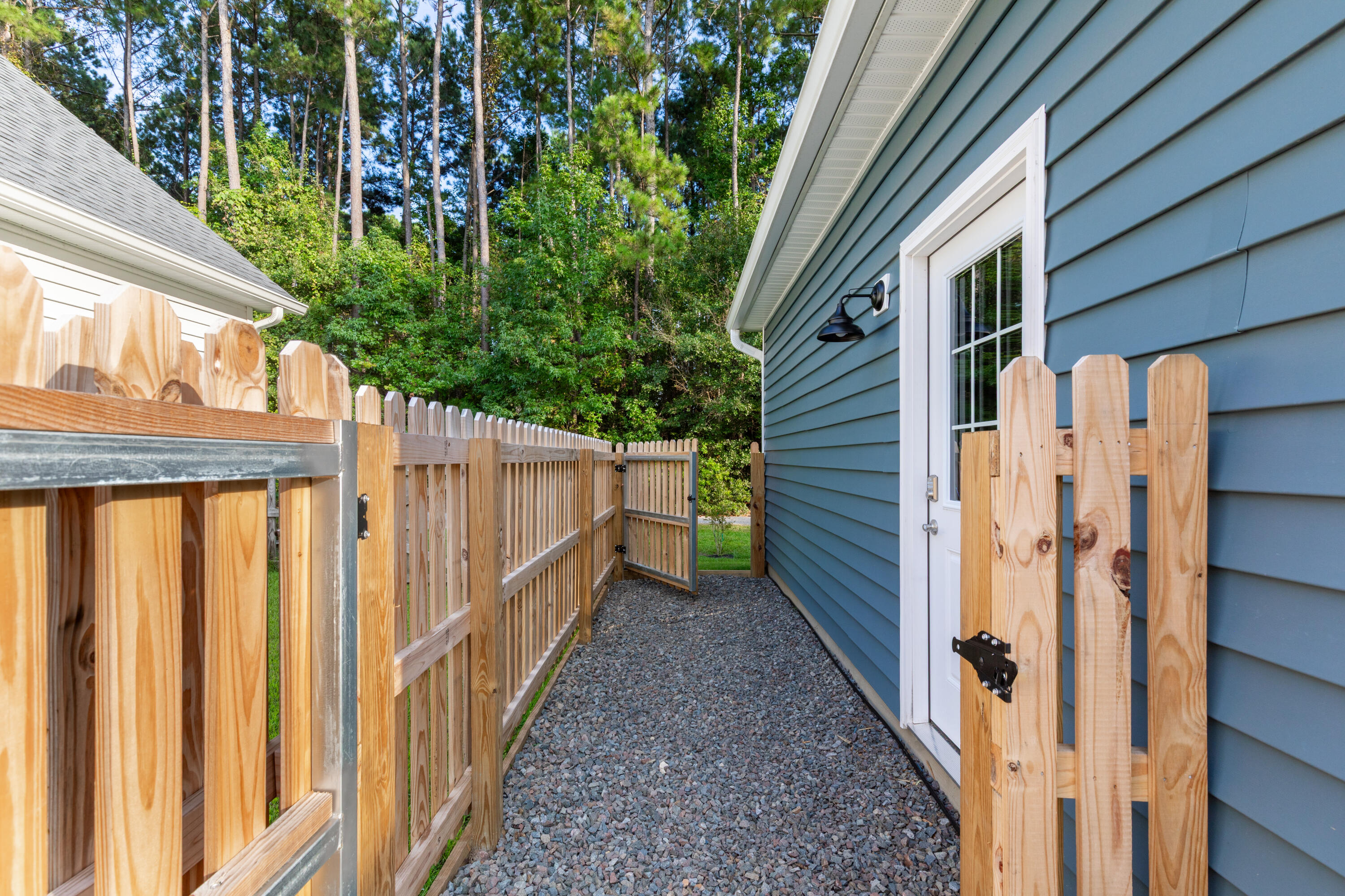 3201 Moonlight Drive