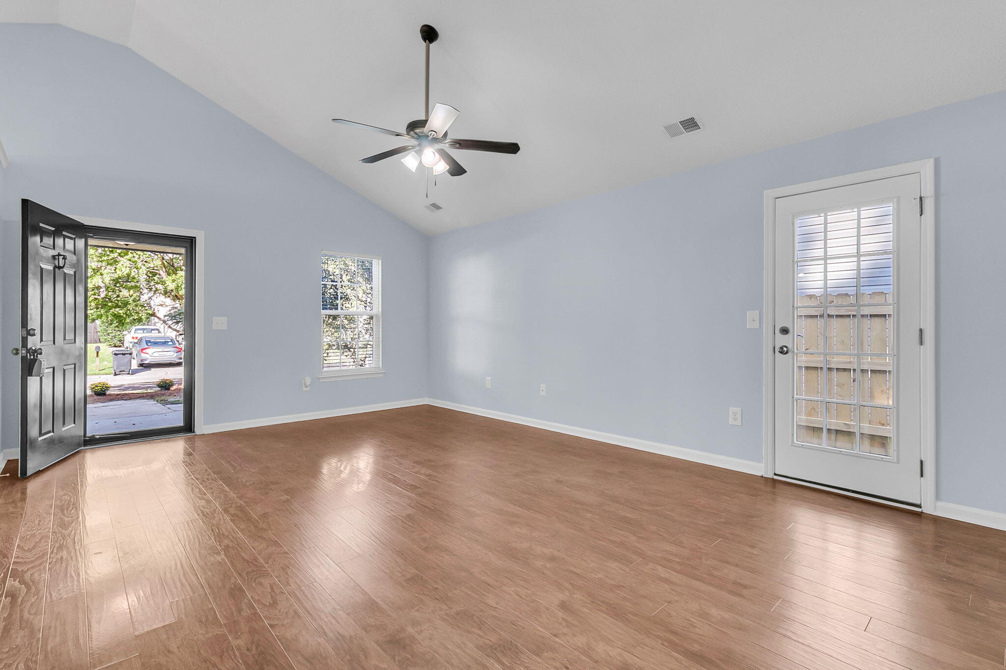 207 Bainsbury Lane