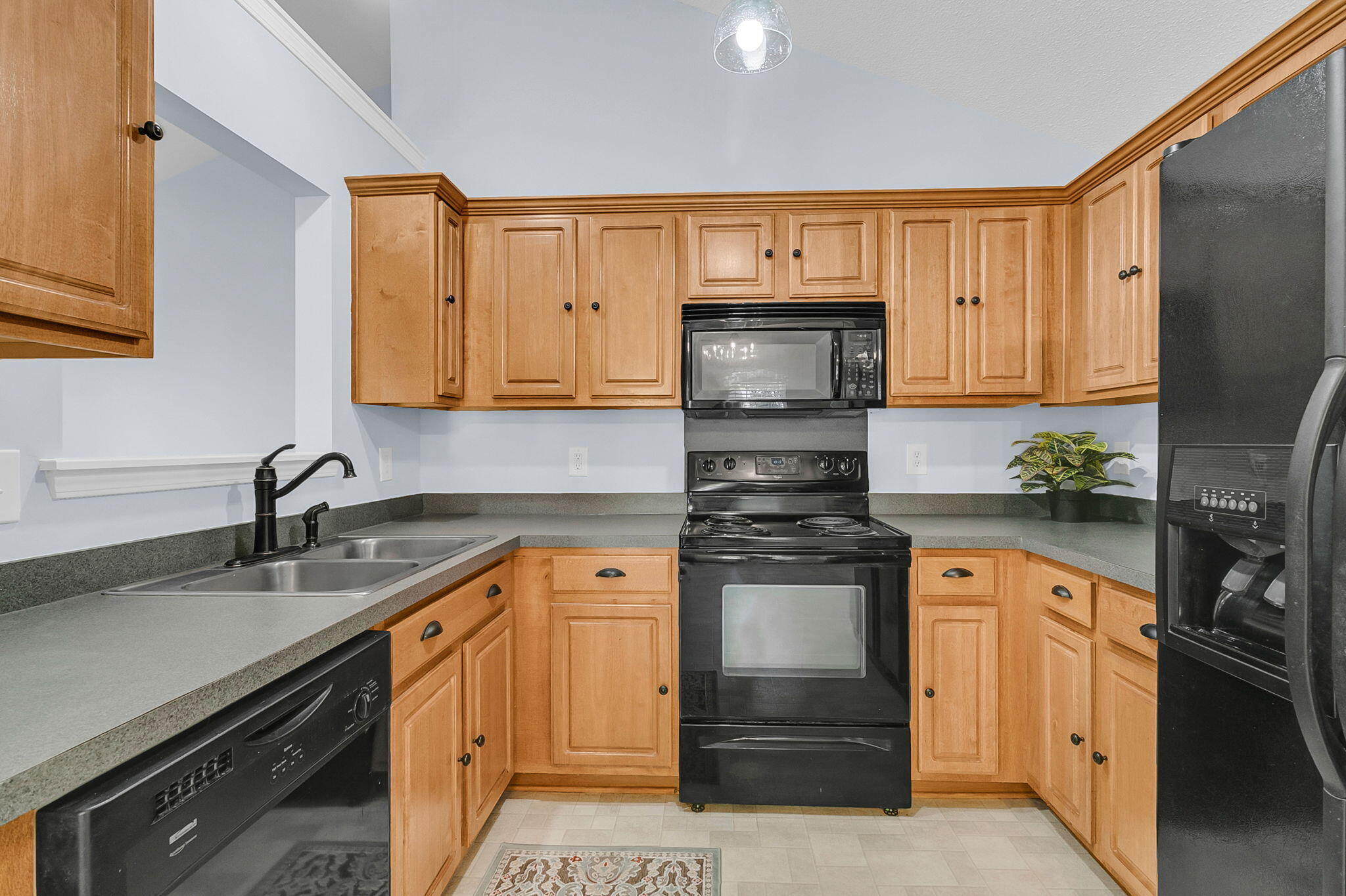 207 Bainsbury Lane
