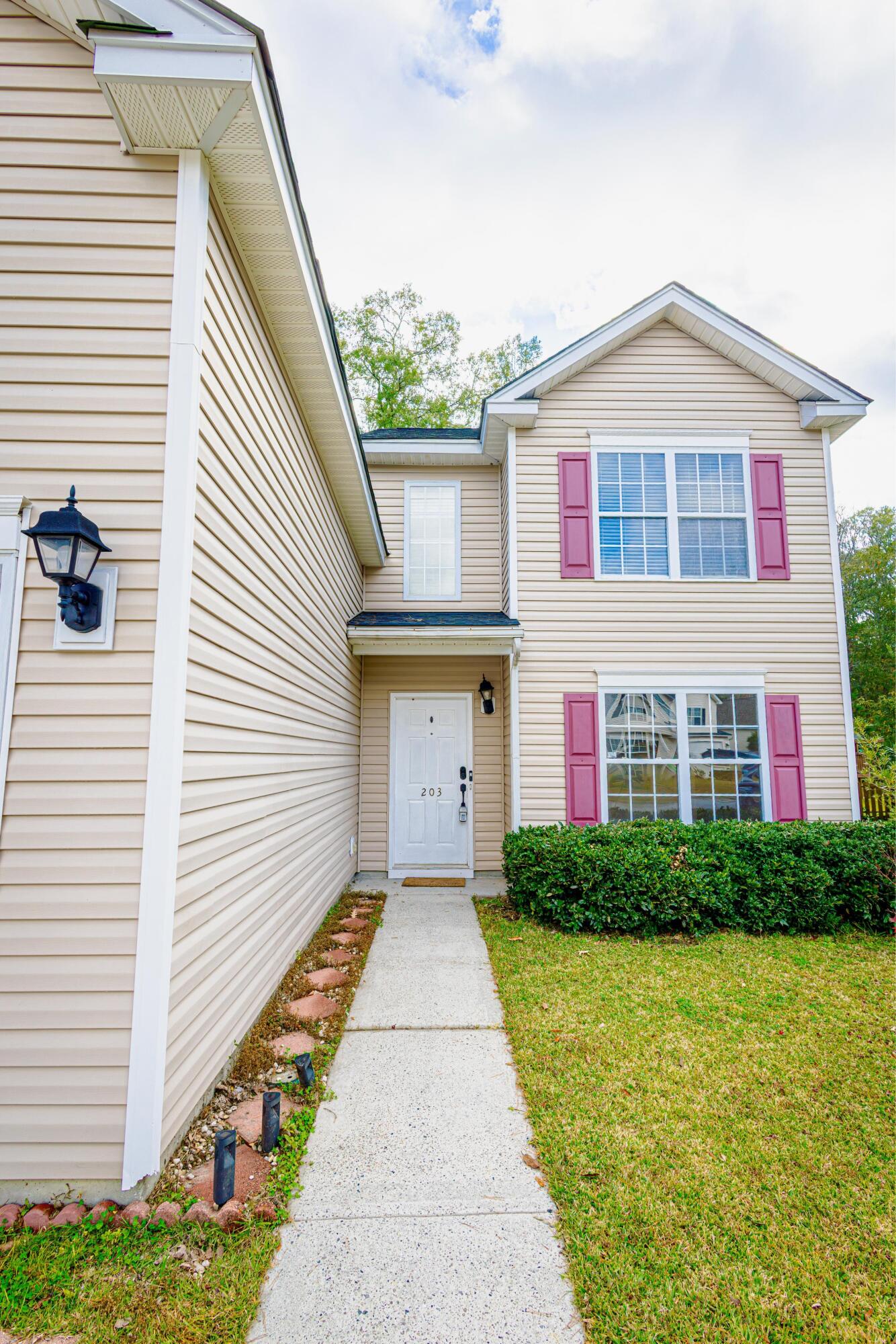 203 Arbor Oaks Drive