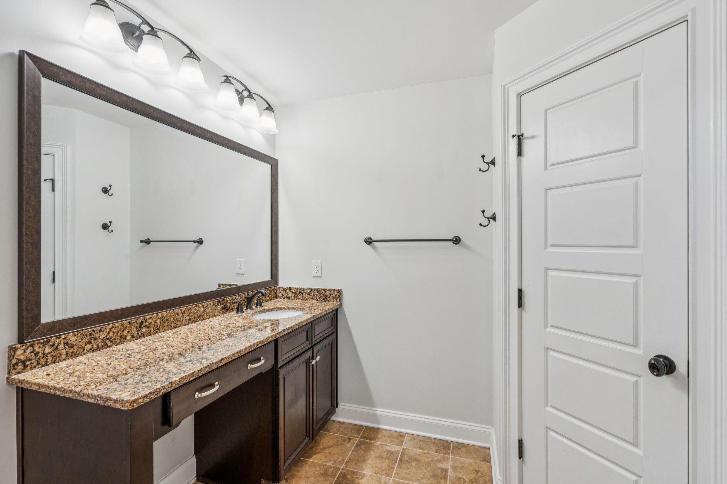 216 Foxbank Plantation Boulevard