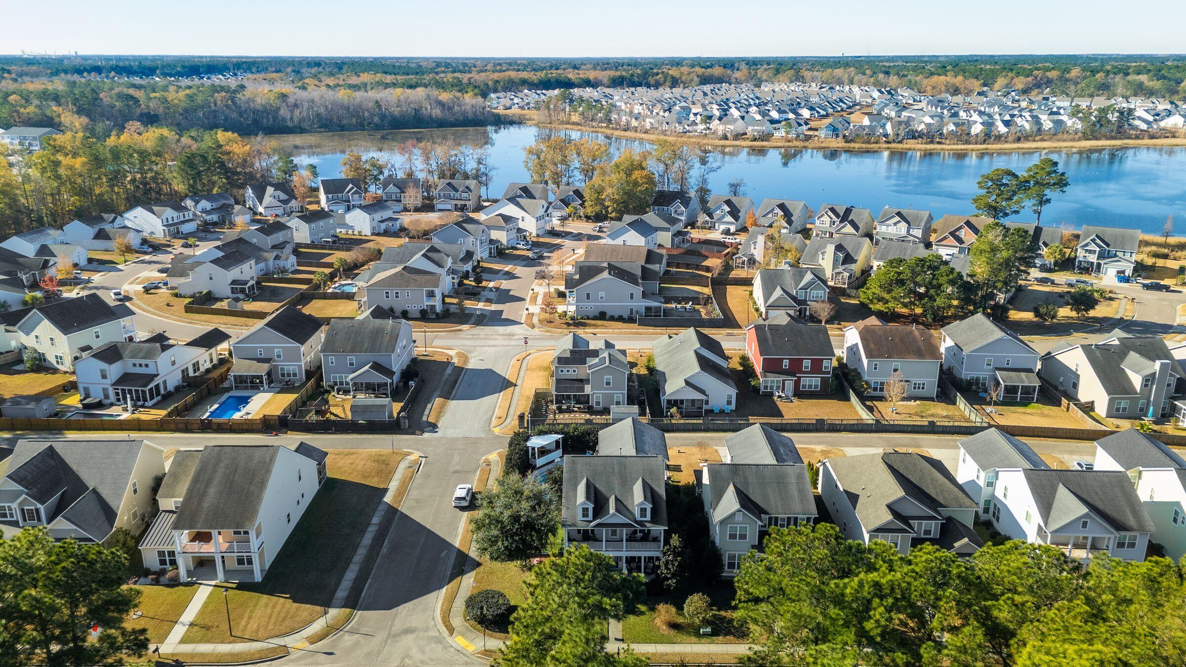 216 Foxbank Plantation Boulevard