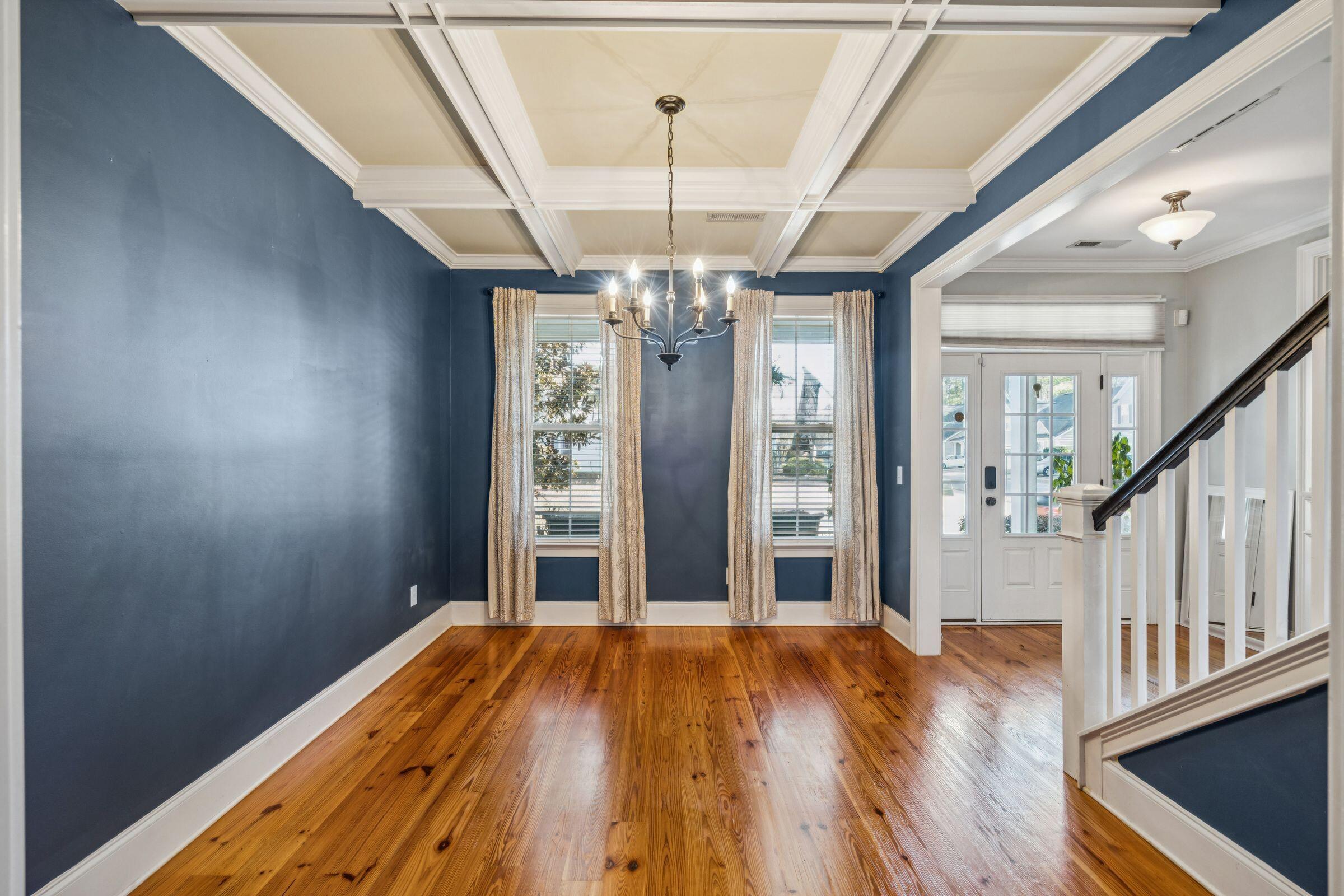 216 Foxbank Plantation Boulevard