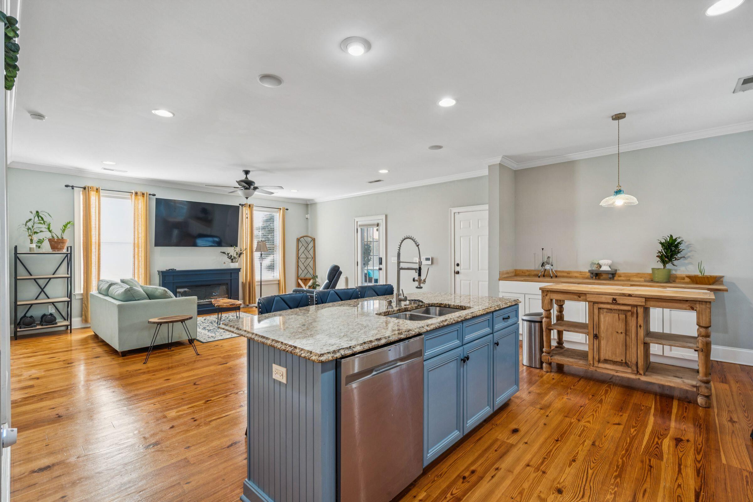 216 Foxbank Plantation Boulevard