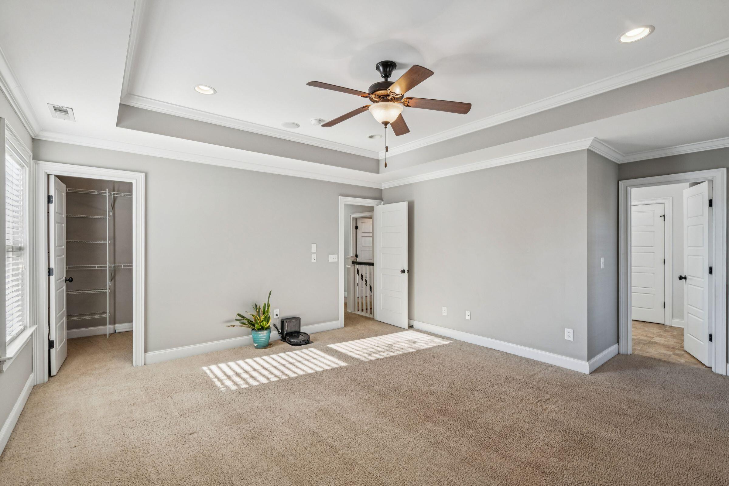 216 Foxbank Plantation Boulevard