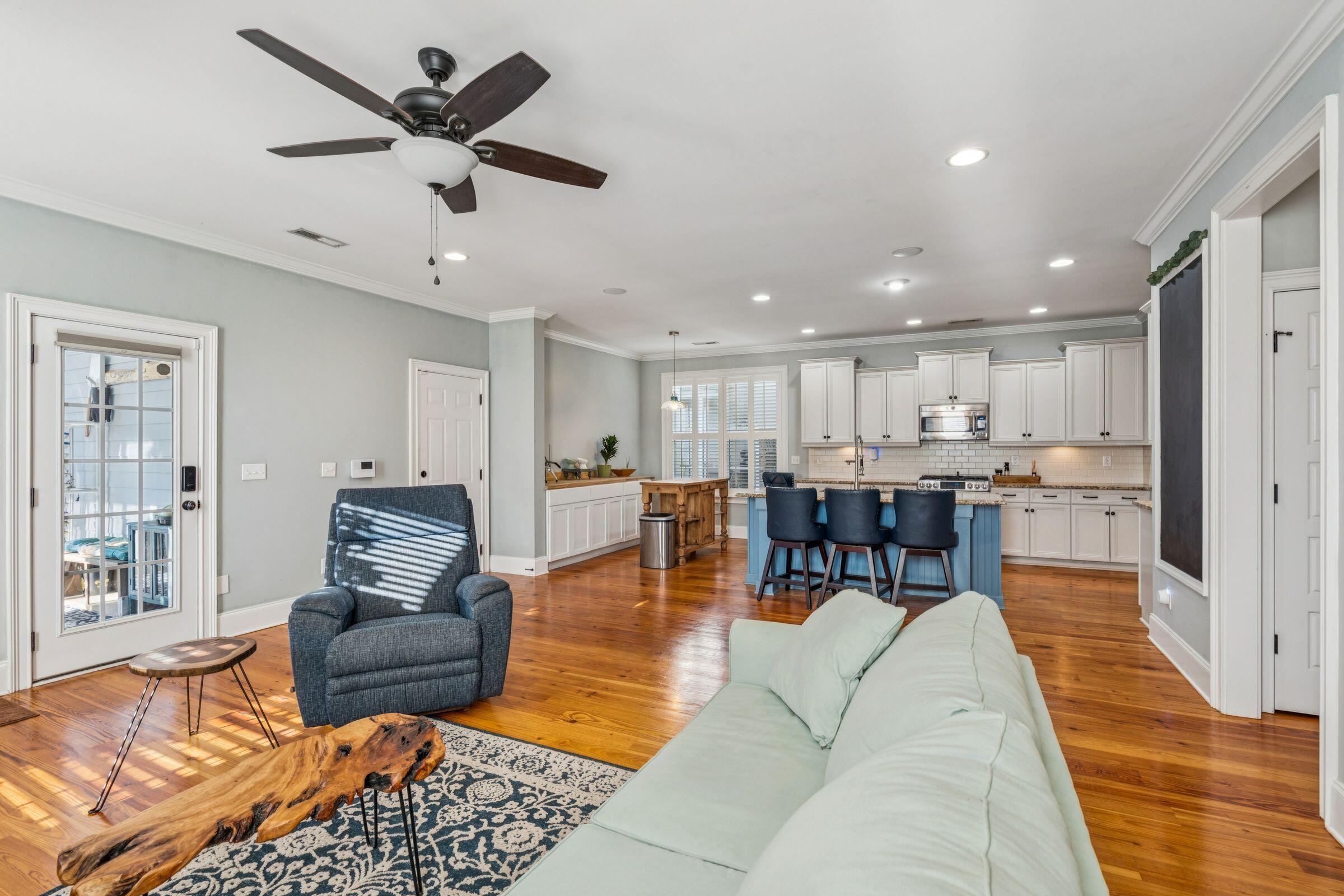 216 Foxbank Plantation Boulevard