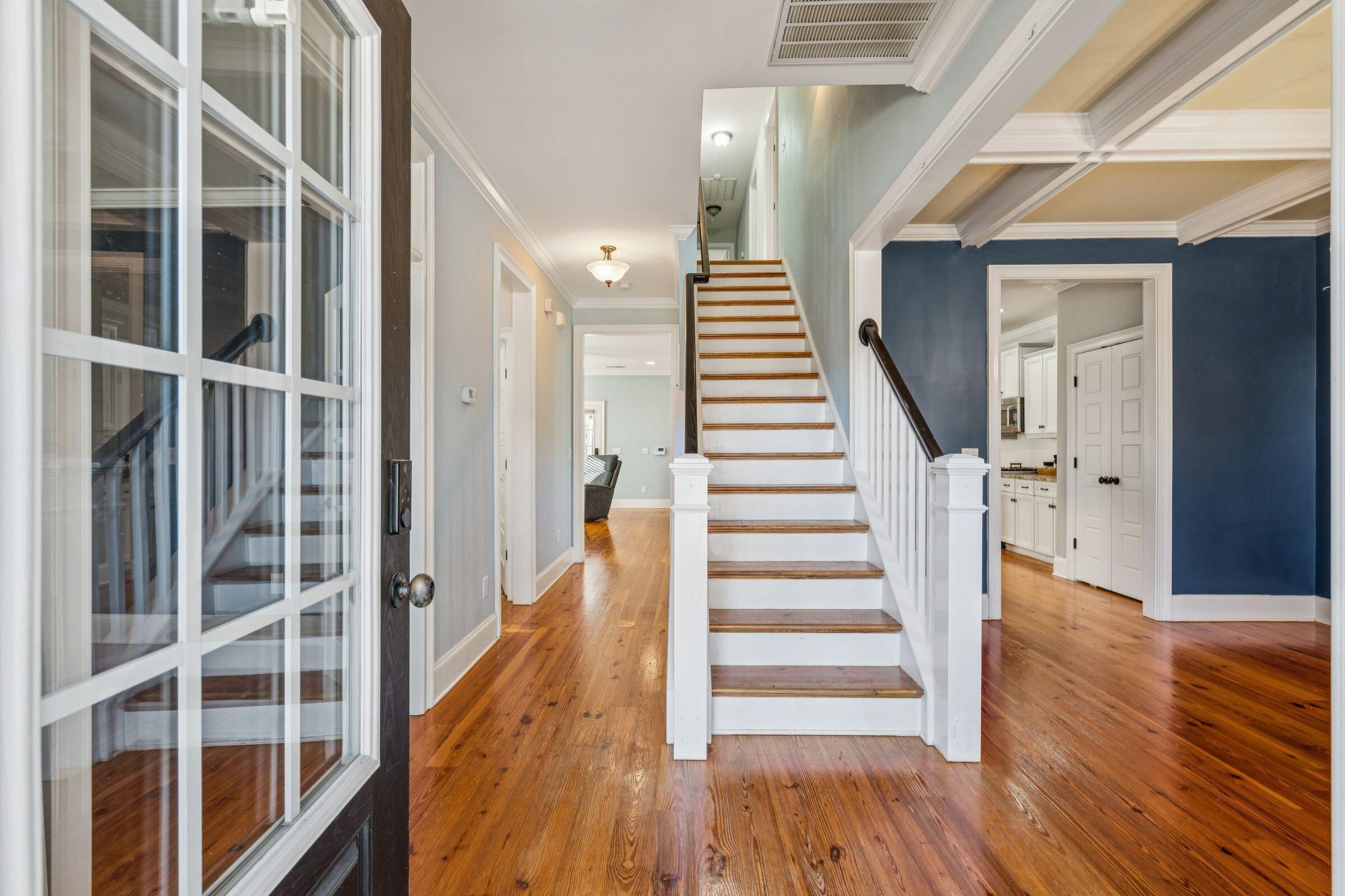 216 Foxbank Plantation Boulevard