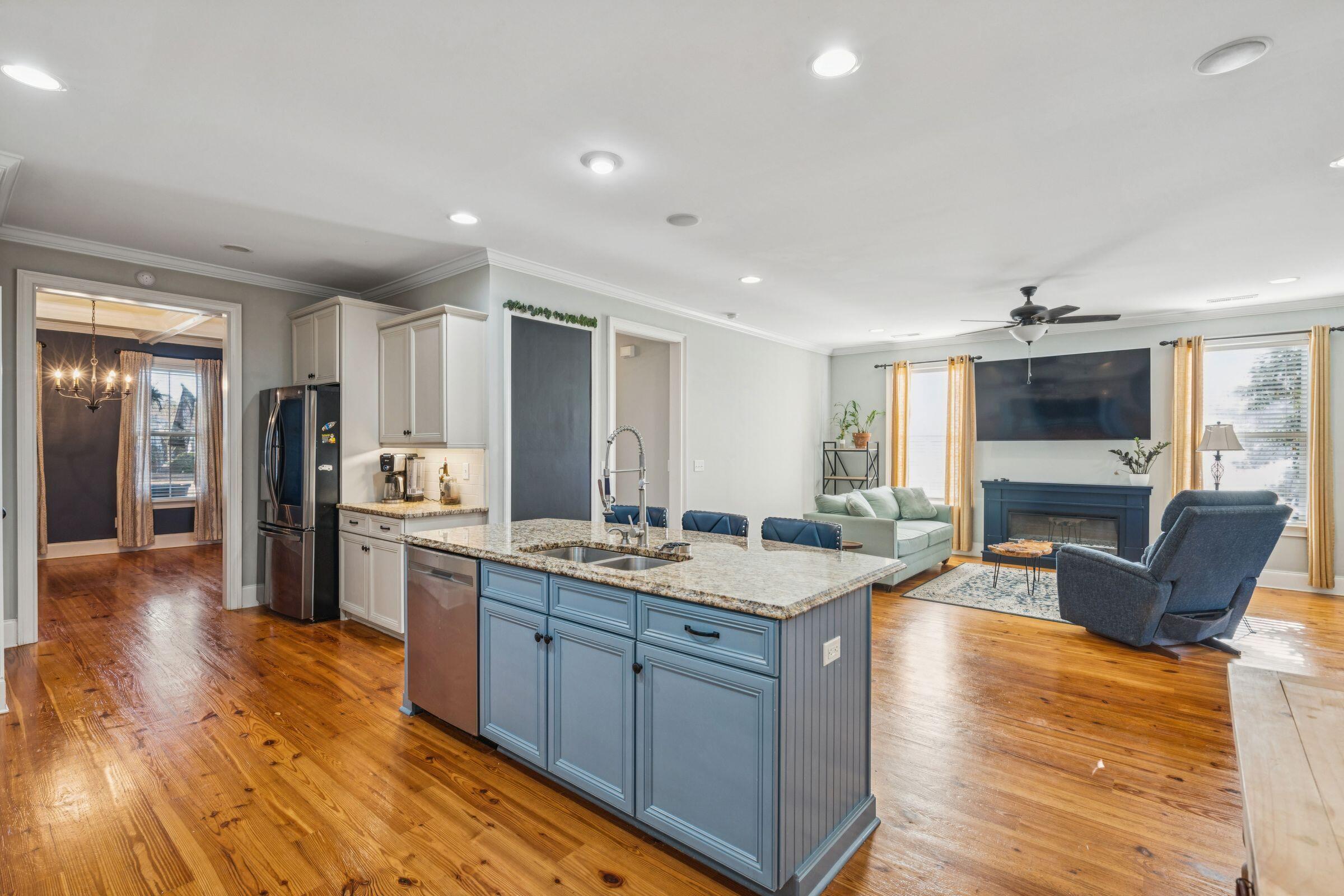 216 Foxbank Plantation Boulevard