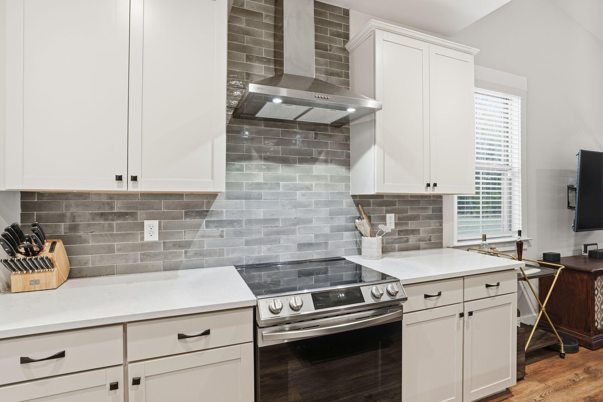 5106 Park Creek Avenue