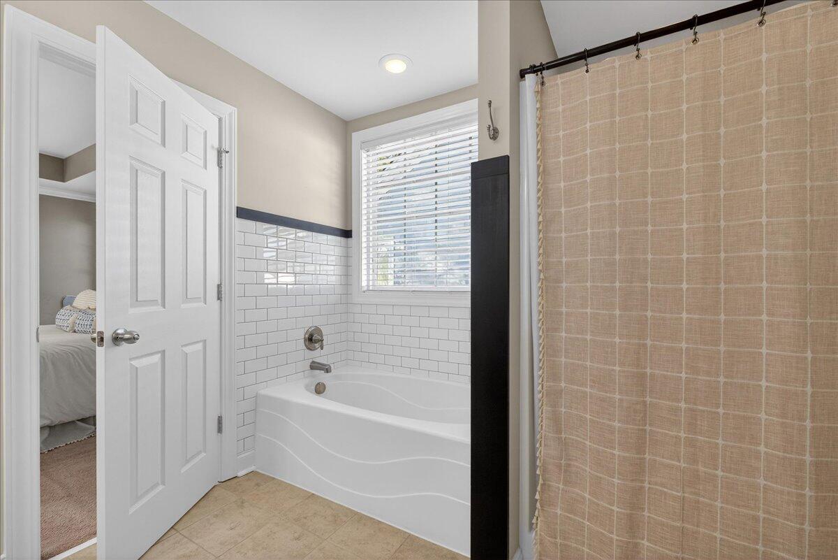 8519 Majestic Street