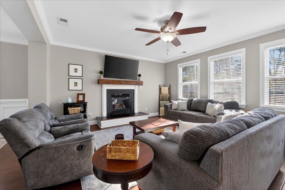 8519 Majestic Street