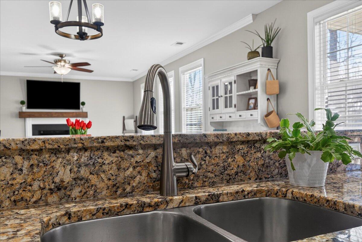 8519 Majestic Street