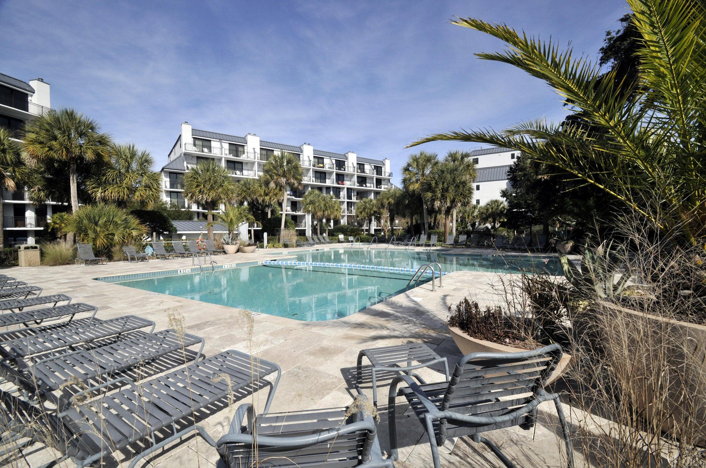 7600 Palmetto Drive # 222 Unit: D-222