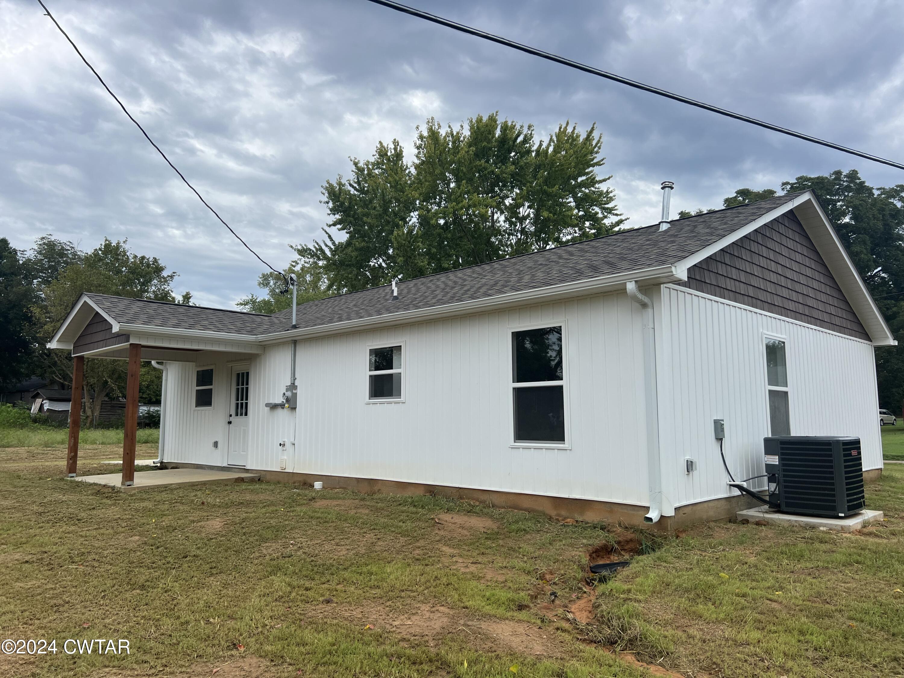 174 W Lincoln Street