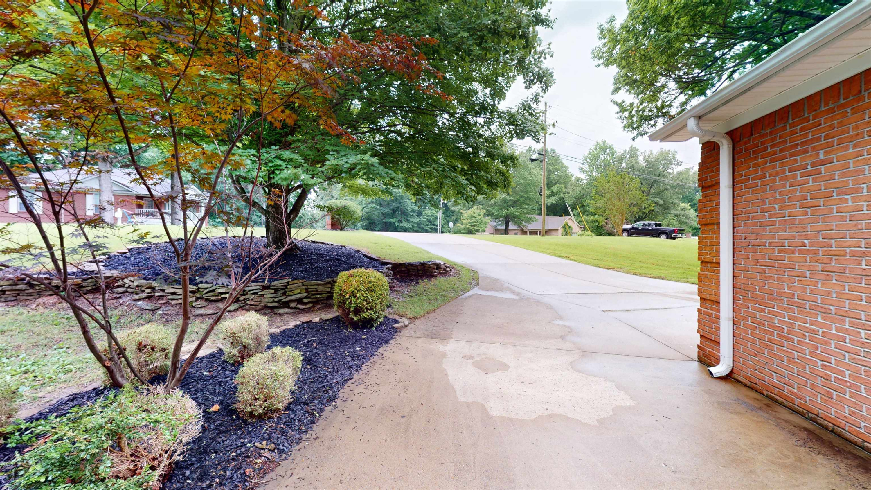 835 Oak Ridge Road