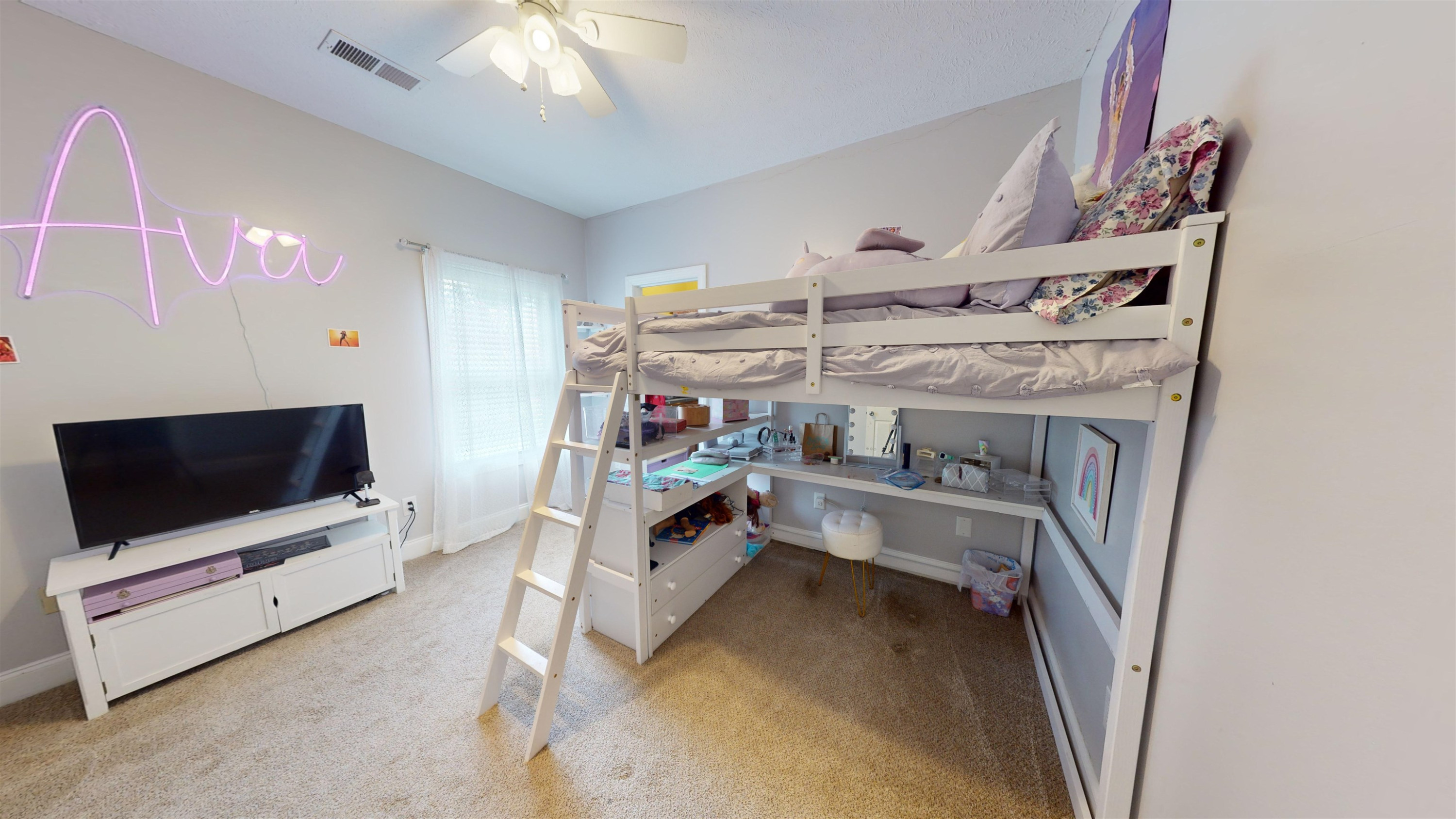 2303 Oakwood Cove