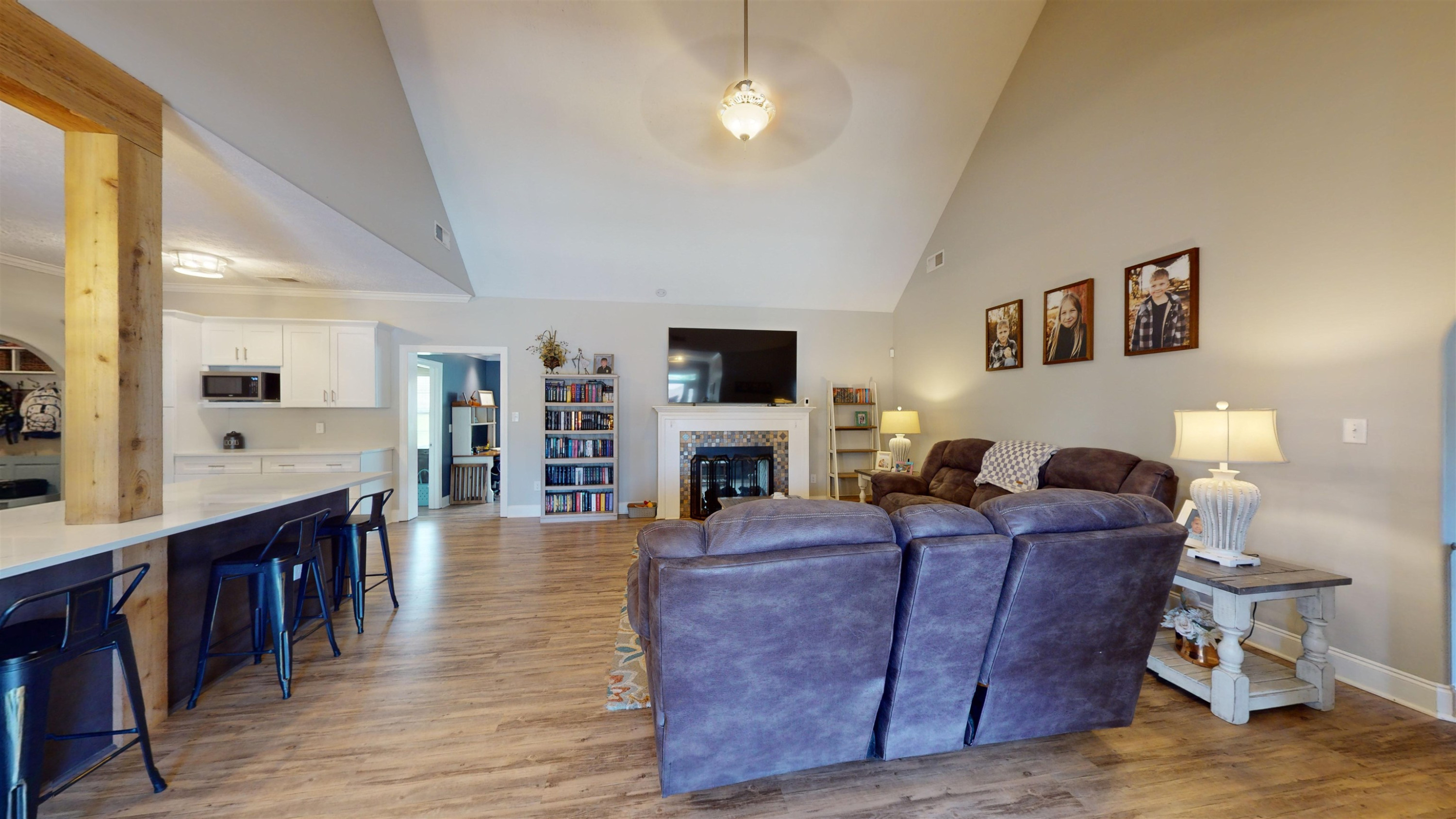 2303 Oakwood Cove