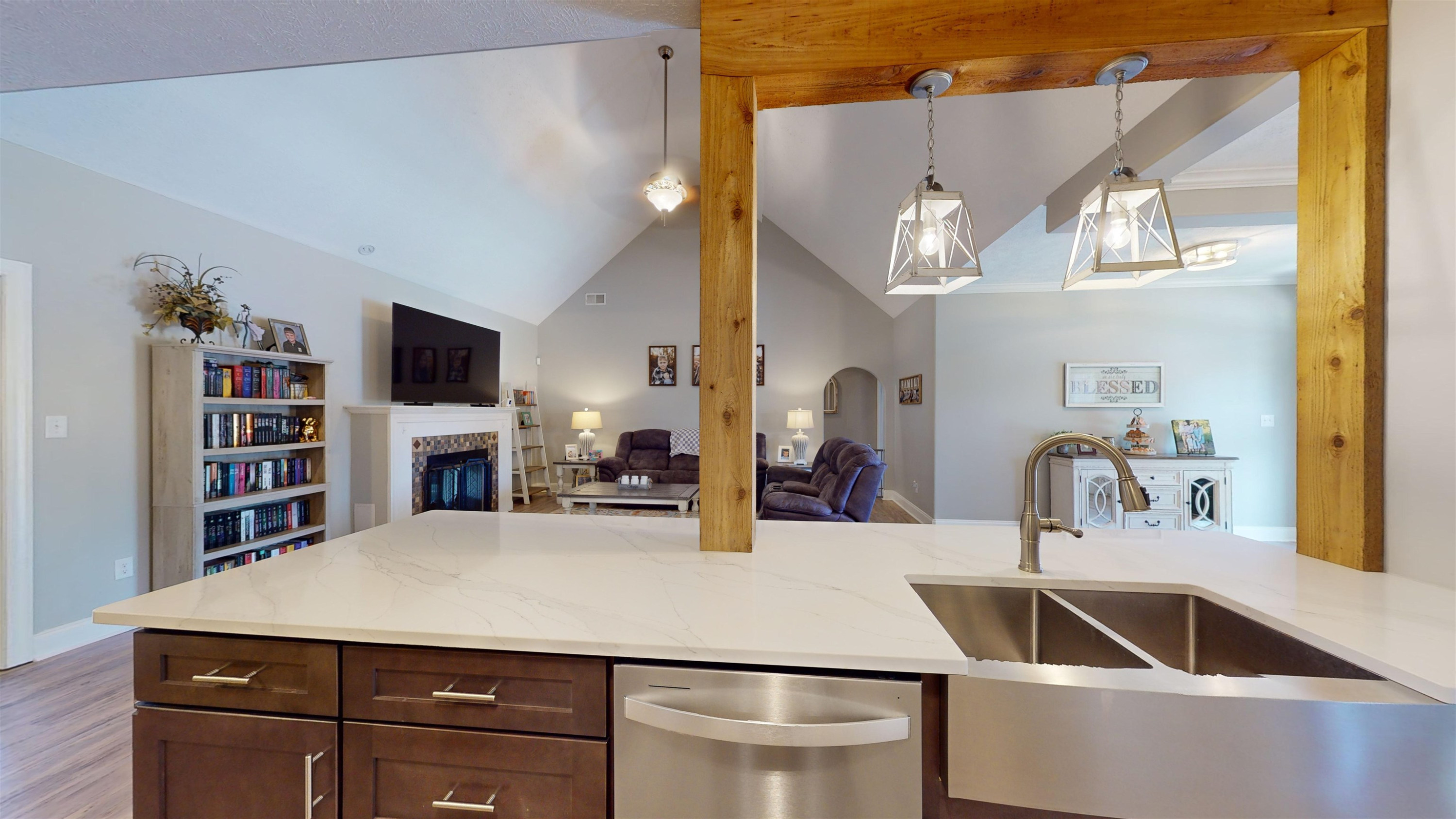 2303 Oakwood Cove