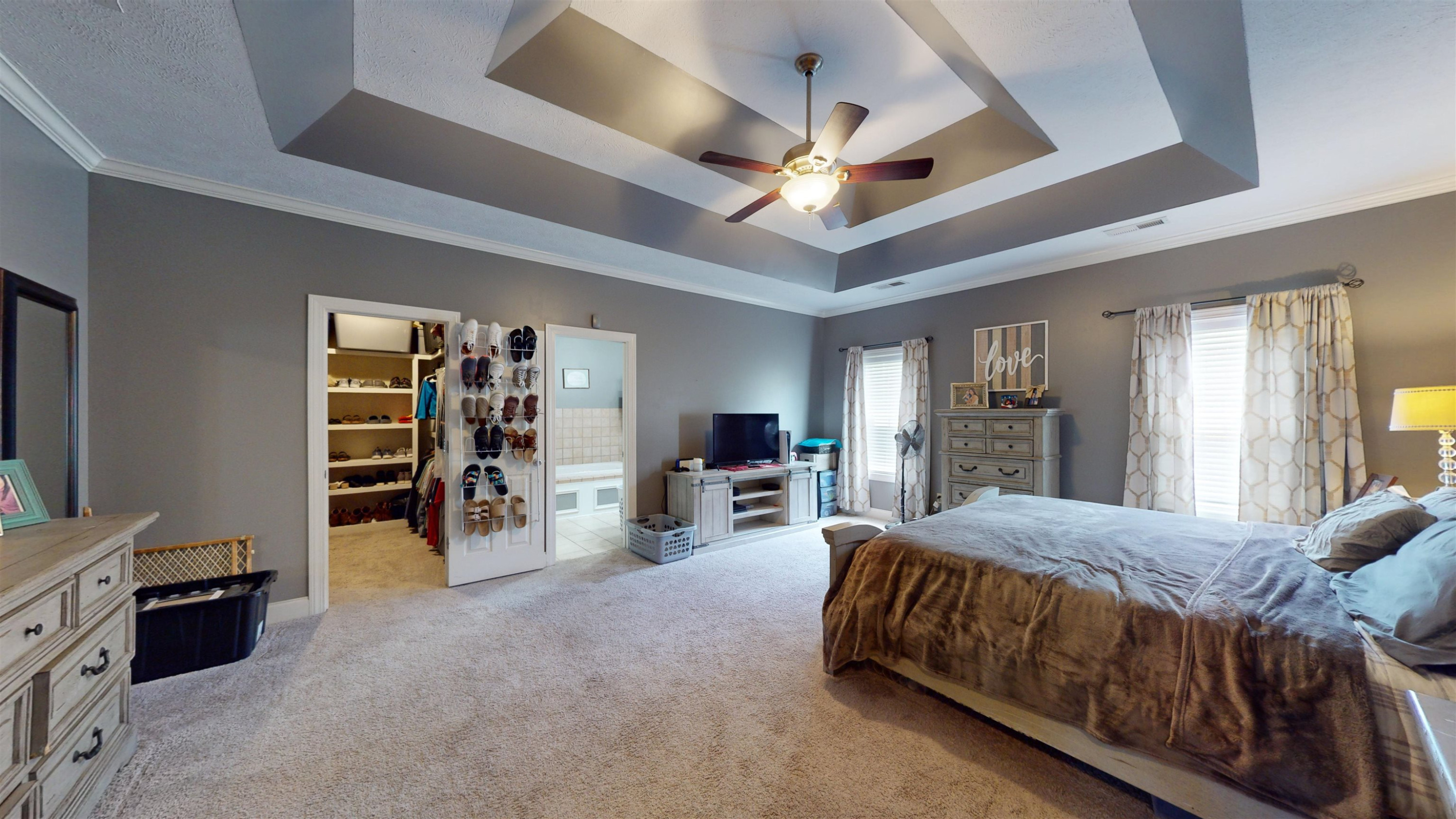 2303 Oakwood Cove