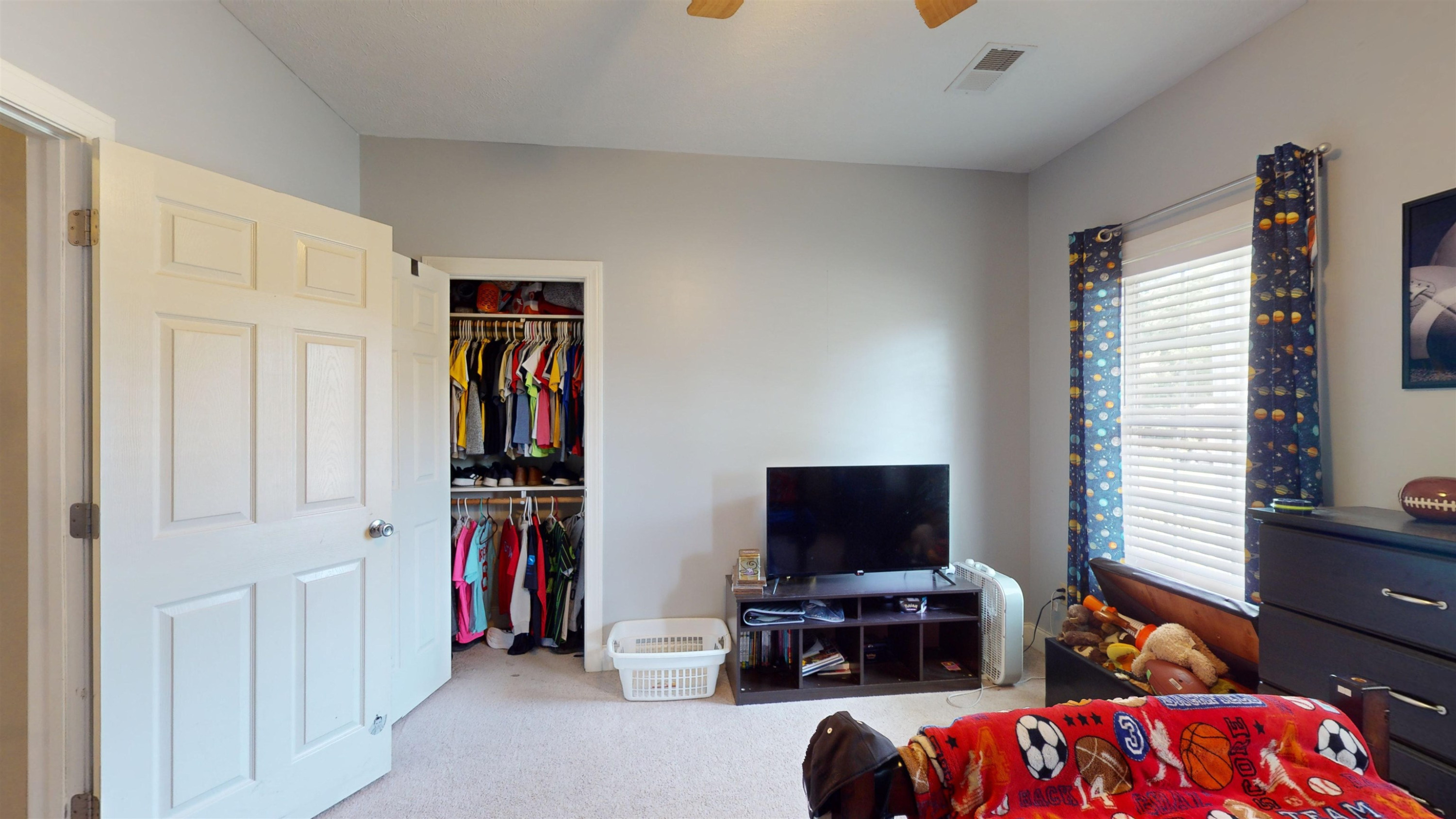 2303 Oakwood Cove