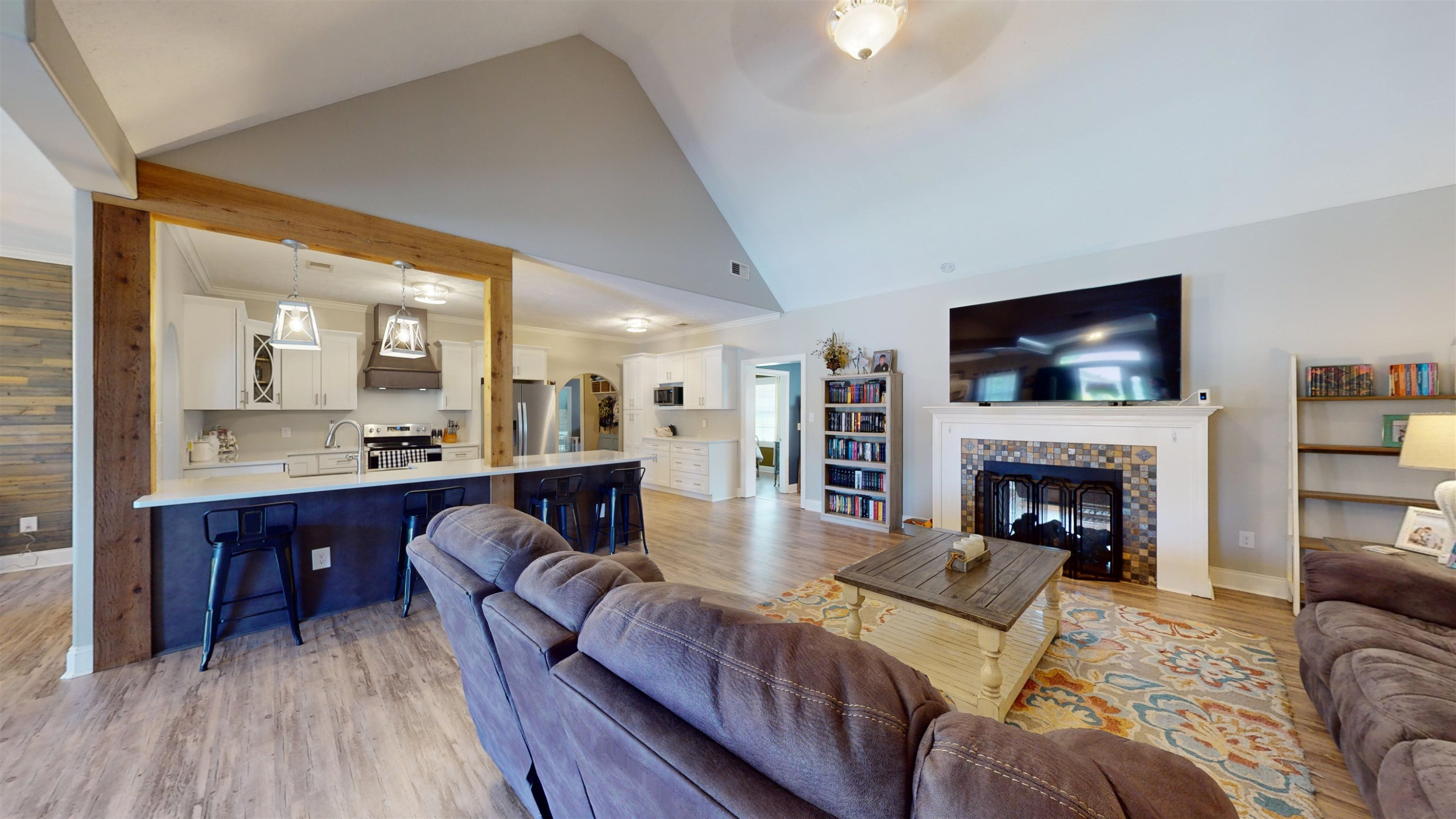 2303 Oakwood Cove