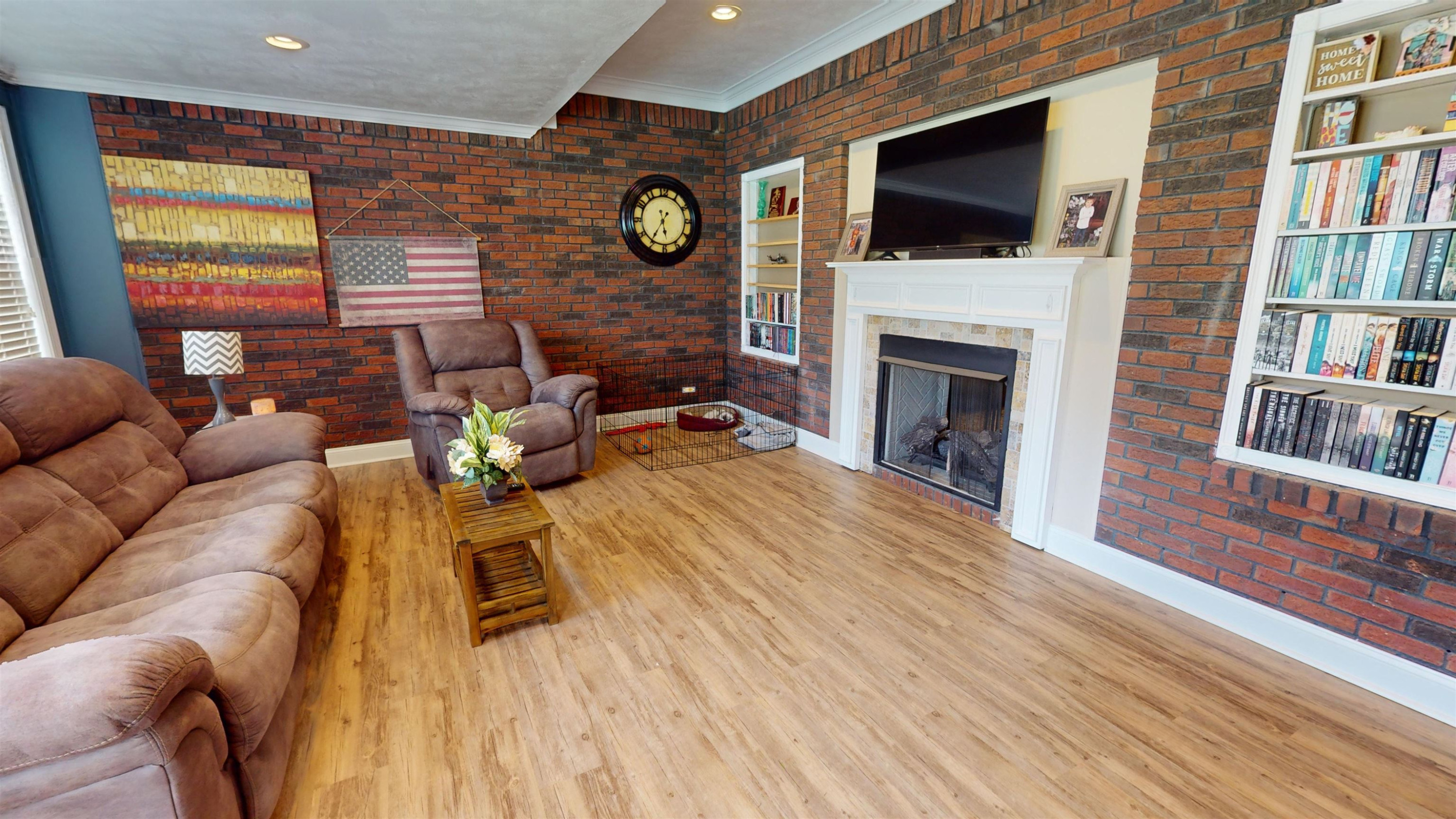 2303 Oakwood Cove